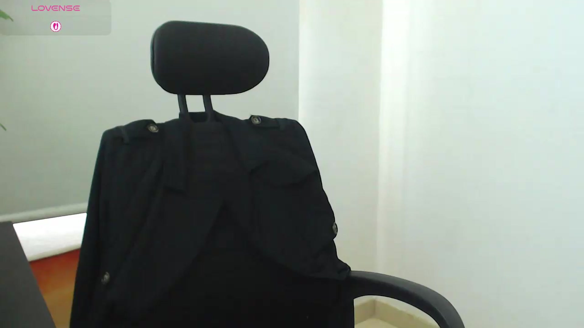 Gallery image thumbnail from office_secret's myfreecams stream on, 08/13/2026, 18:22 image 8 of 20