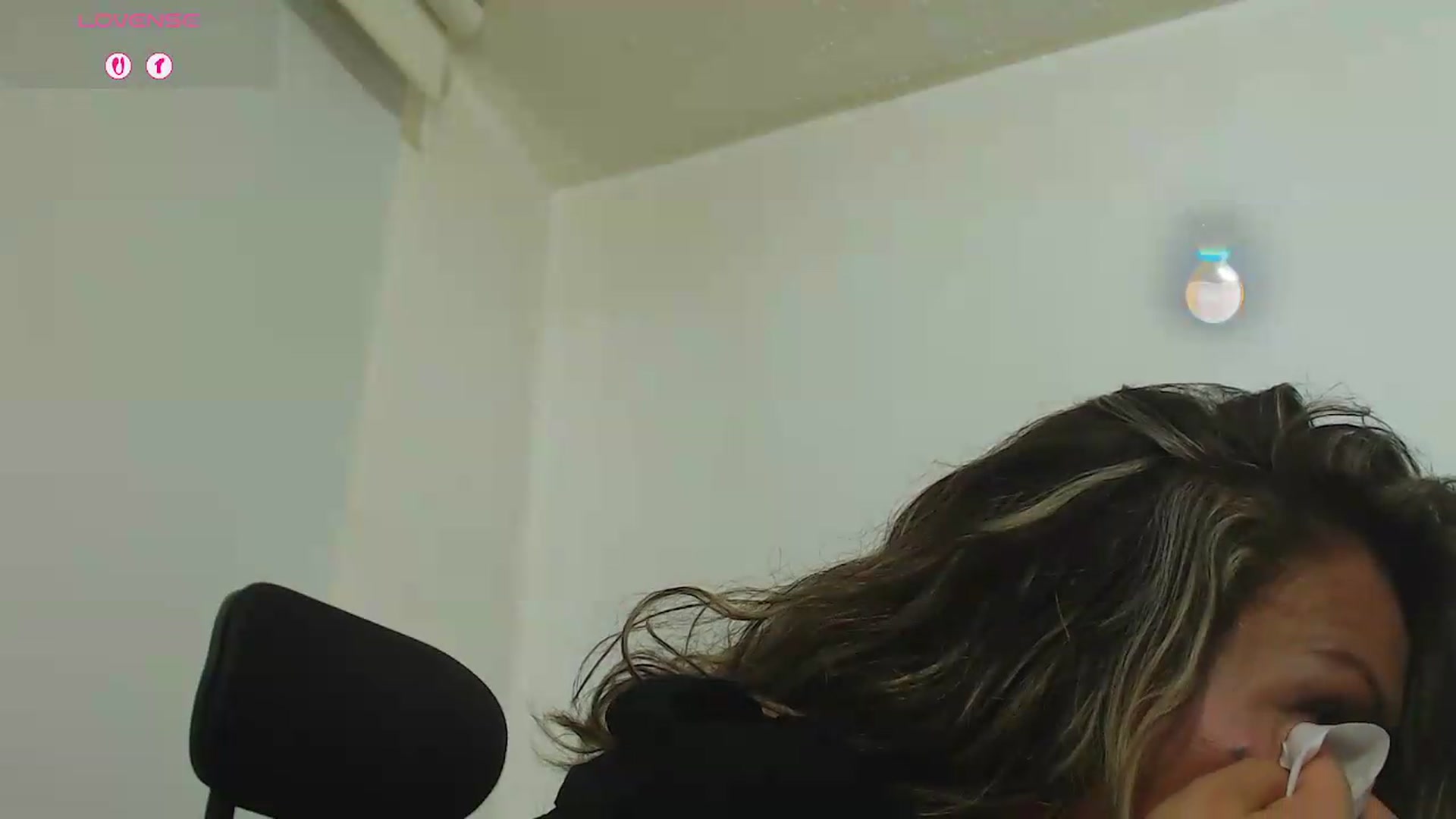 Gallery image thumbnail from office_secret's myfreecams stream on, 08/14/2026, 18:32 image 11 of 20