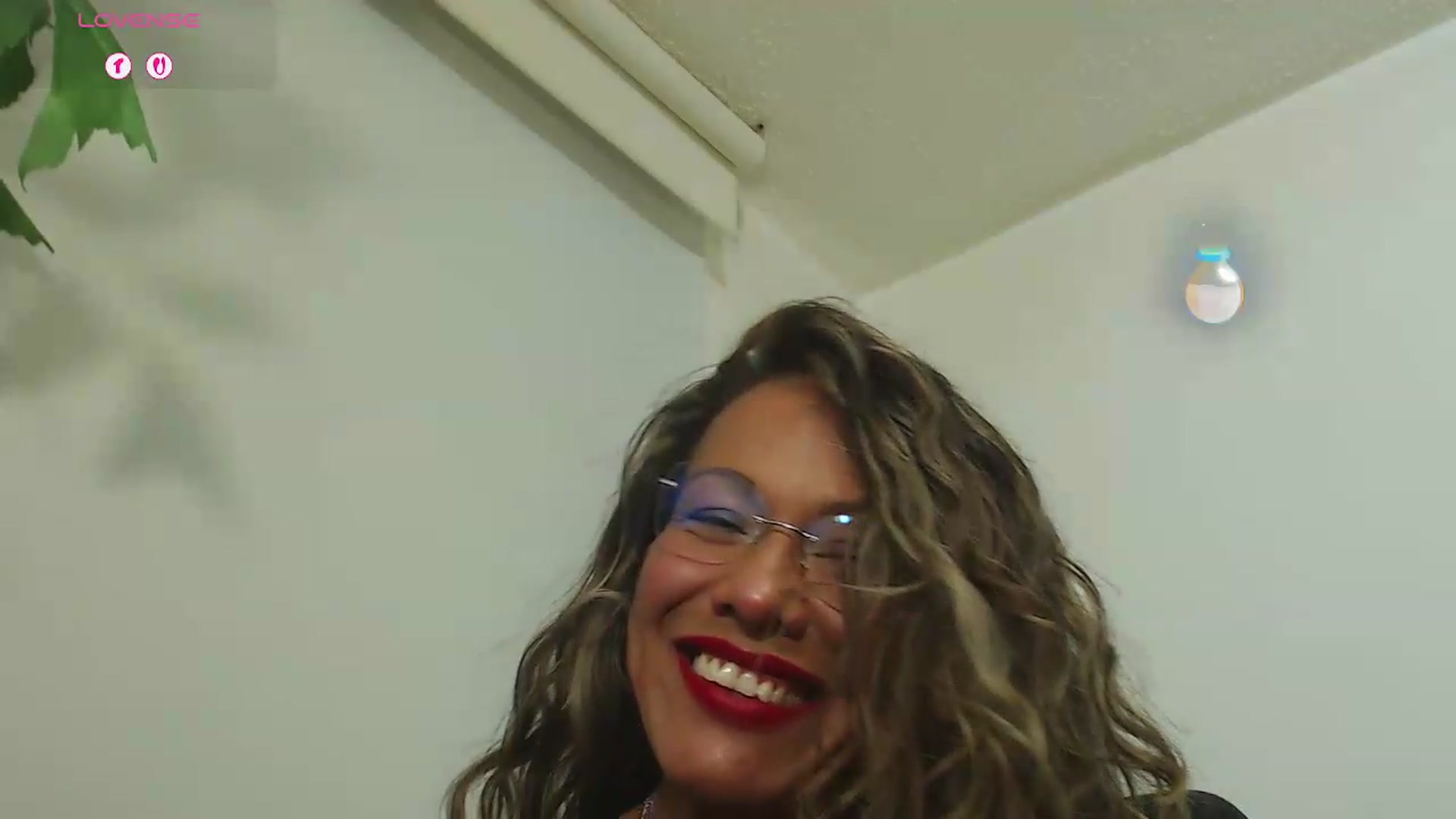 Gallery image thumbnail from office_secret's myfreecams stream on, 08/14/2026, 18:32 image 5 of 20