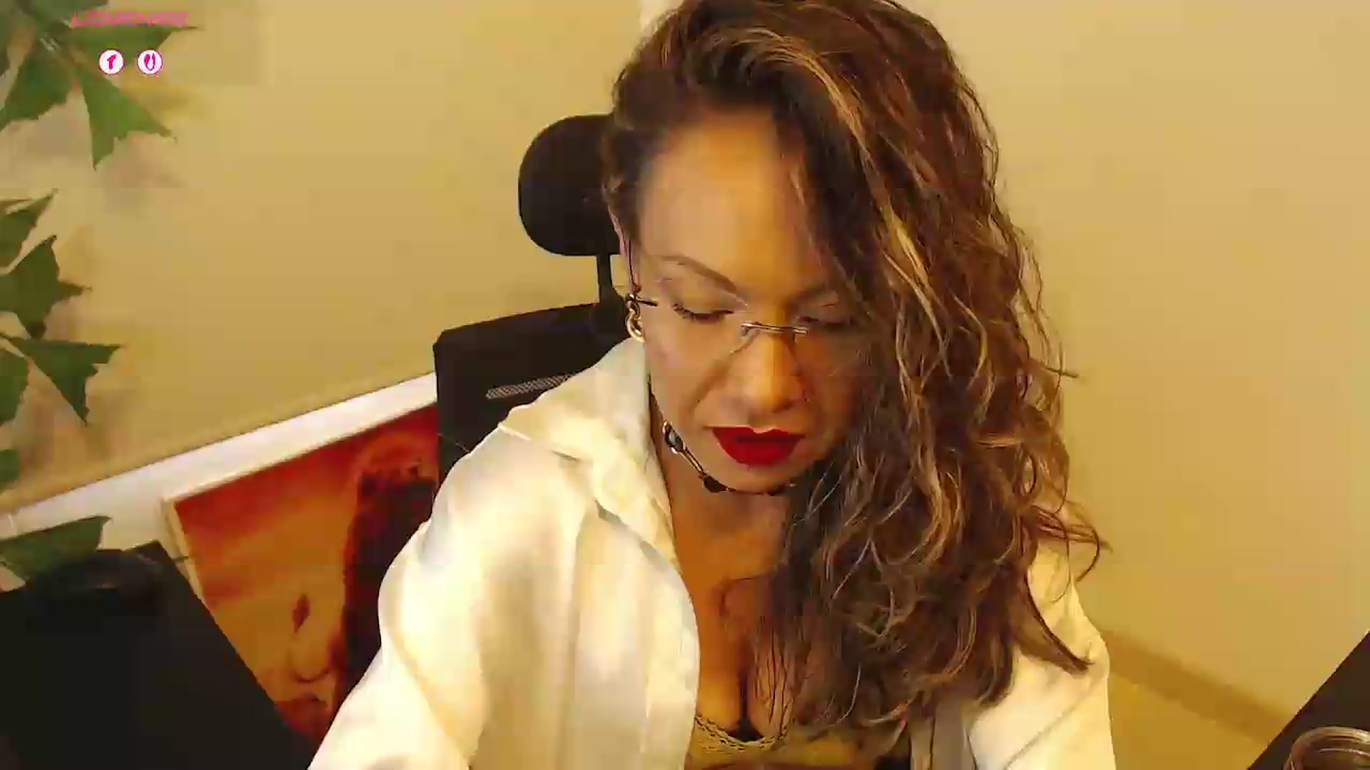 Gallery image thumbnail from office_secret's myfreecams stream on, 08/25/2026, 18:53 image 1 of 20