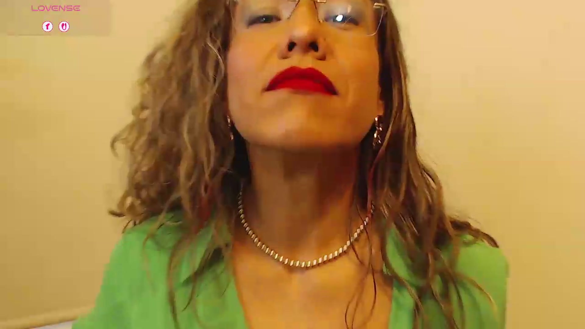 Gallery image thumbnail from office_secret's myfreecams stream on, 08/31/2026, 18:40 image 20 of 20