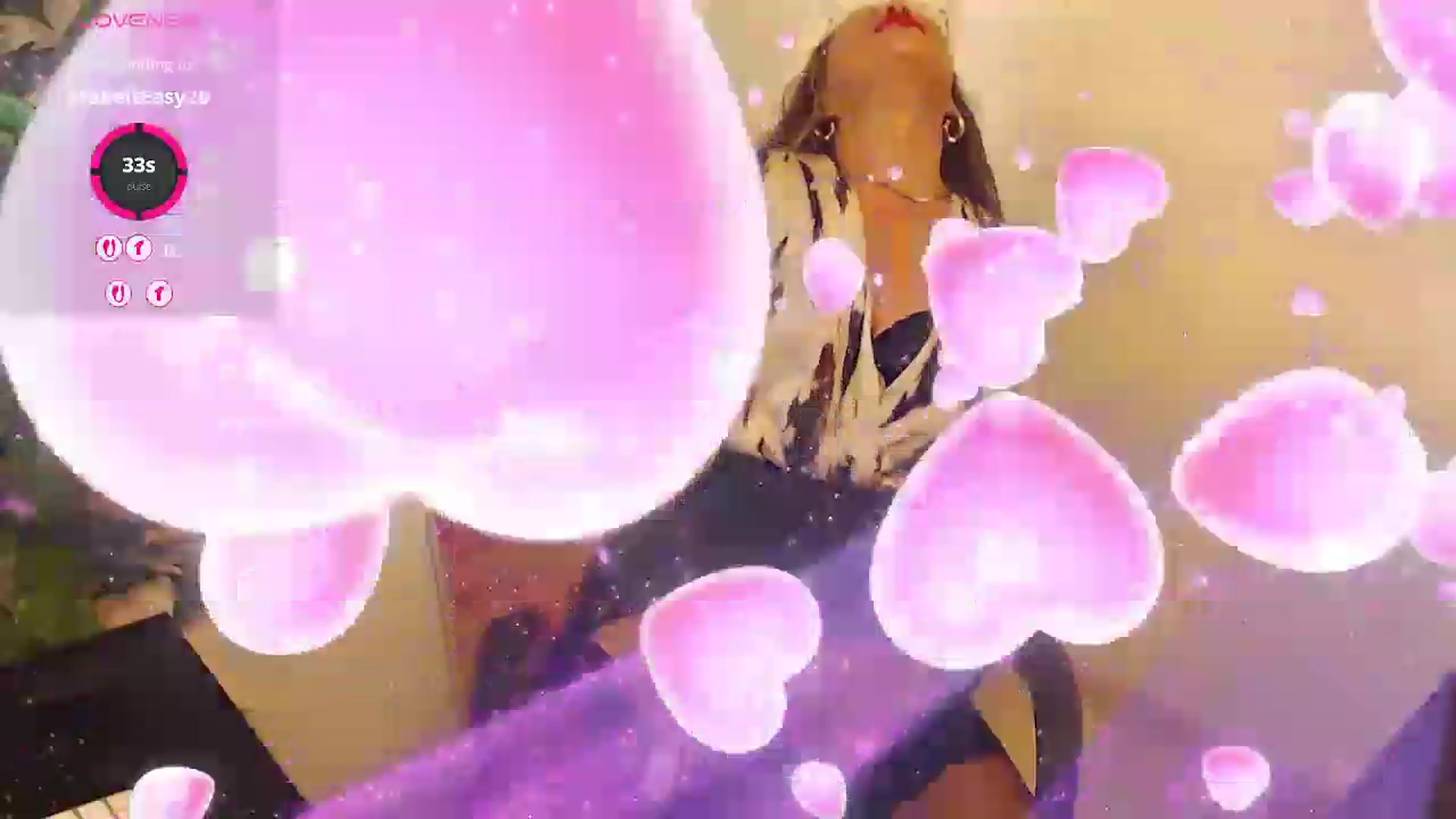 Gallery image thumbnail from office_secret's myfreecams stream on, 09/07/2026, 18:09 image 15 of 20