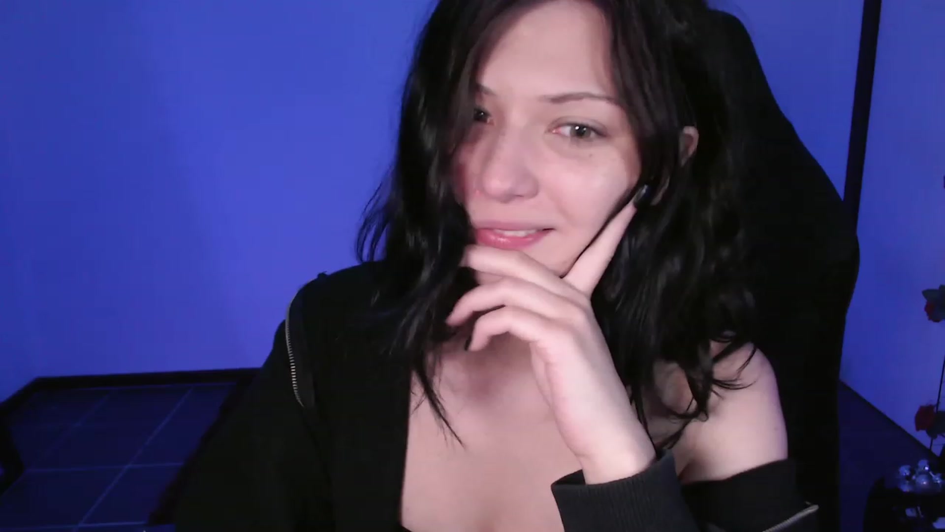 Gallery image thumbnail from offline's myfreecams stream on, 12/30/2023, 02:44 image 6 of 20