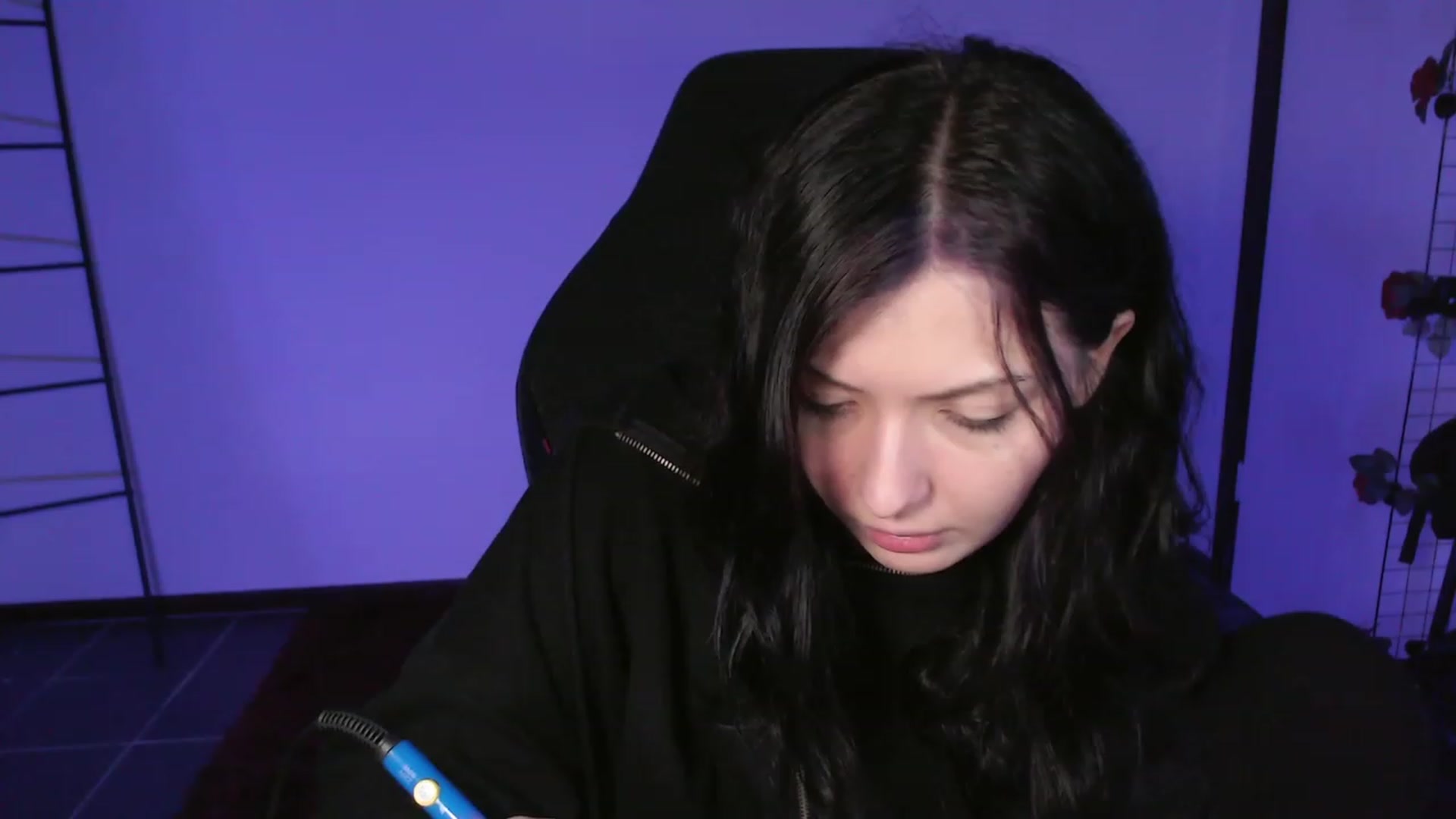 Gallery image thumbnail from offline's myfreecams stream on, 12/30/2023, 06:28 image 4 of 20