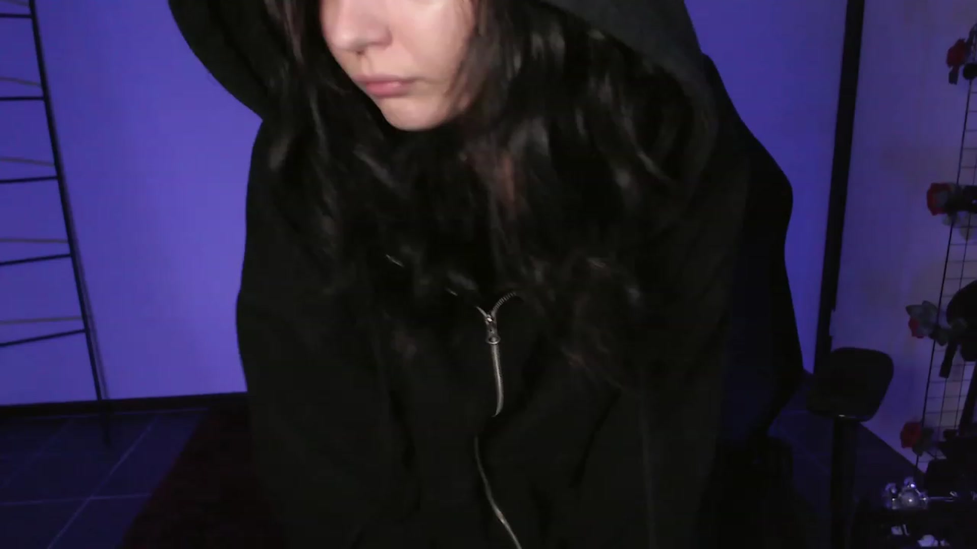 Gallery image thumbnail from offline's myfreecams stream on, 12/30/2023, 06:28 image 10 of 20