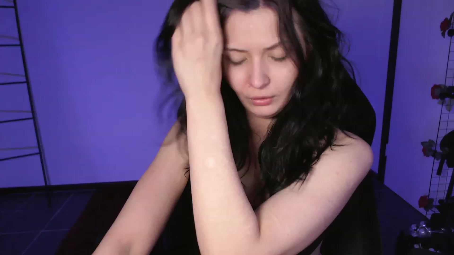 Gallery image thumbnail from offline's myfreecams stream on, 12/30/2023, 06:28 image 8 of 20