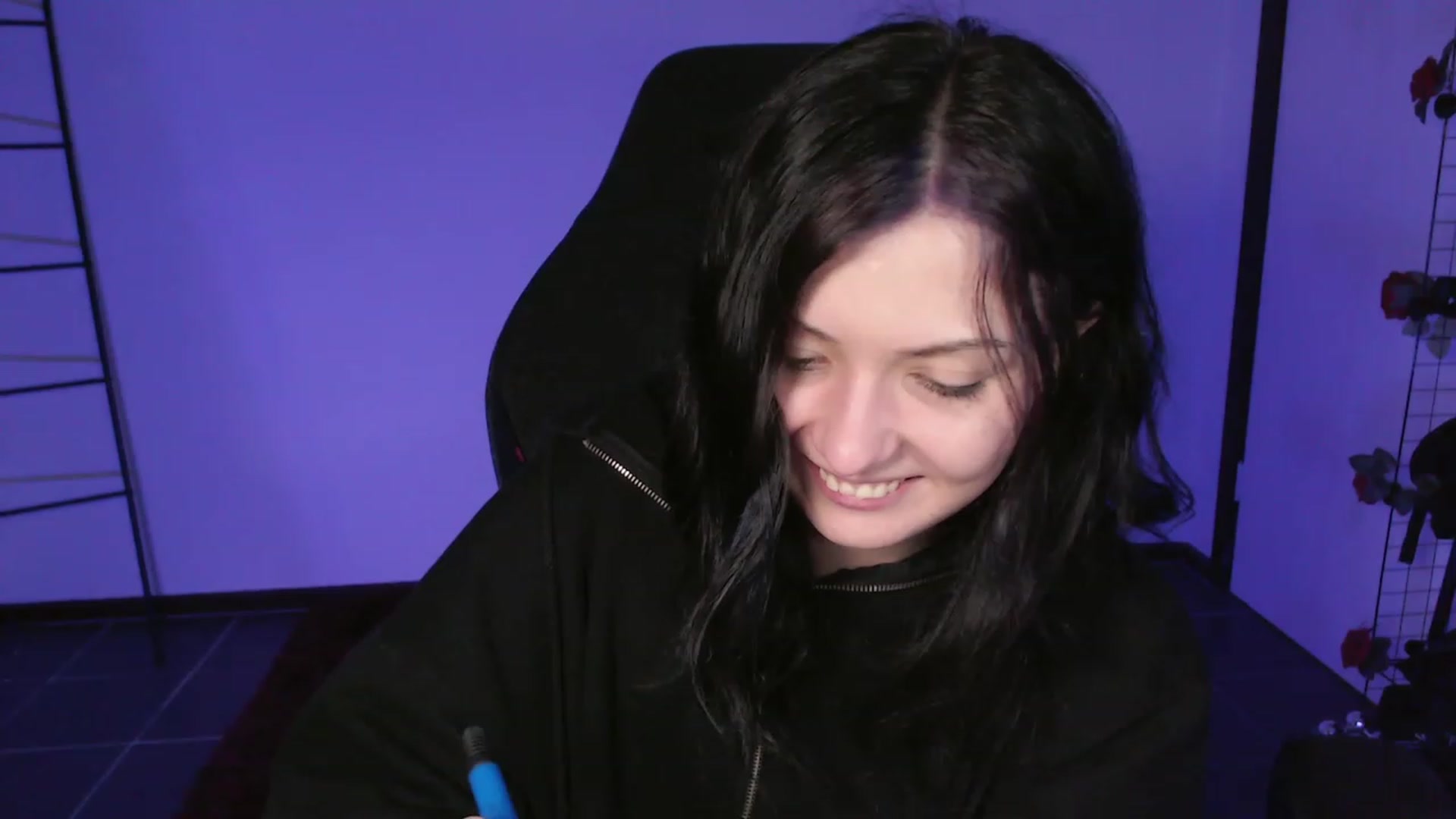 Gallery image thumbnail from offline's myfreecams stream on, 12/30/2023, 06:28 image 3 of 20