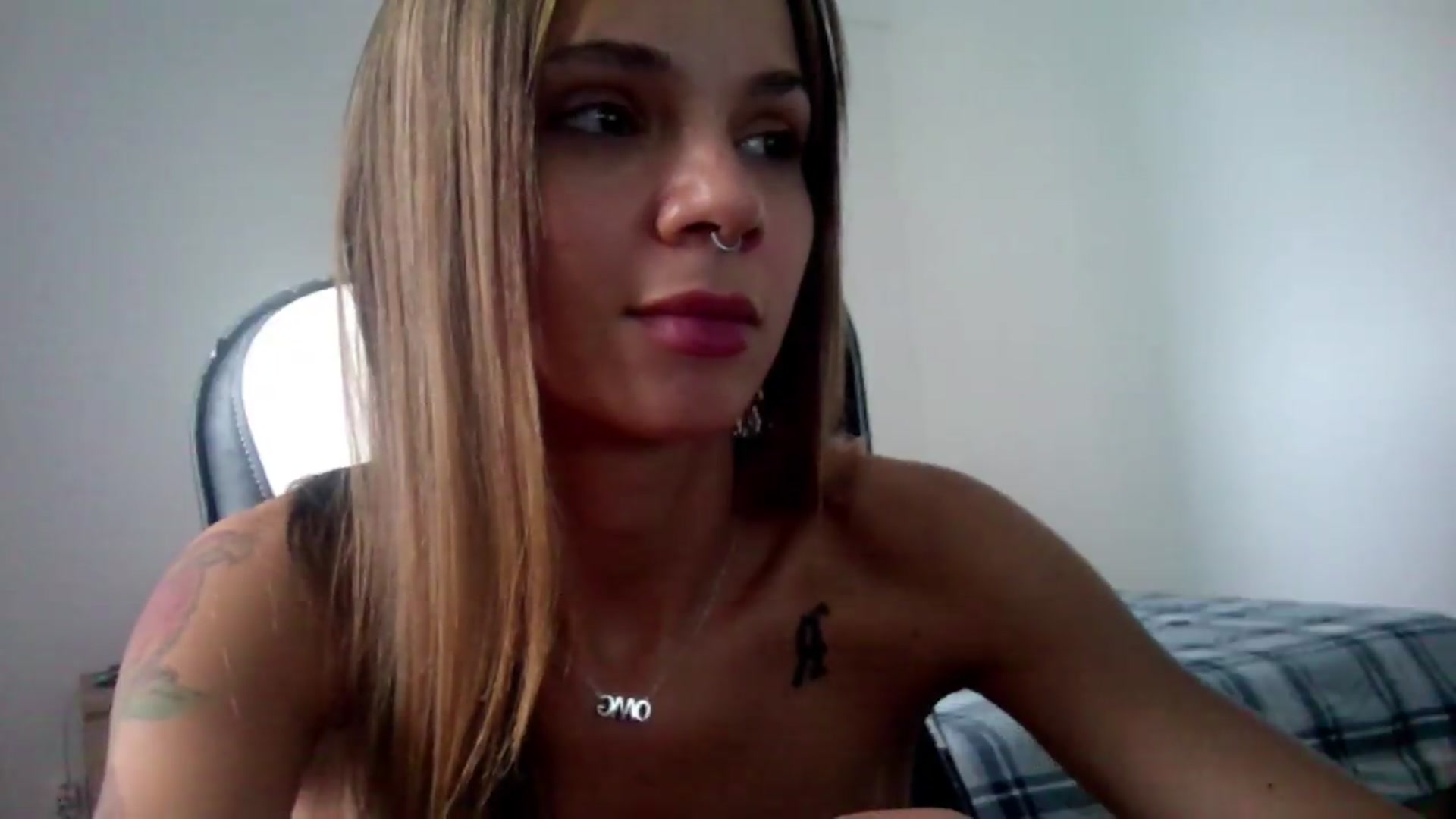 Gallery image thumbnail from oh_m_god's myfreecams stream on, 08/09/2026, 09:59 image 17 of 20