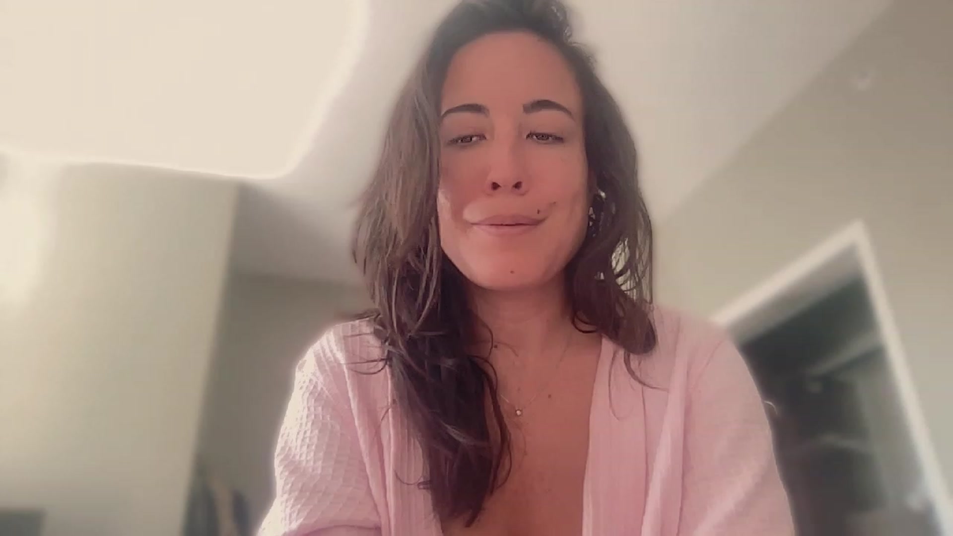 Gallery image thumbnail from olivia_virgo's myfreecams stream on, 12/08/2022, 16:35 image 1 of 20