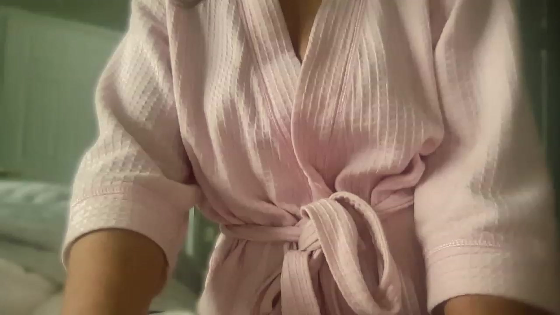 Gallery image thumbnail from olivia_virgo's myfreecams stream on, 12/08/2022, 16:35 image 12 of 20