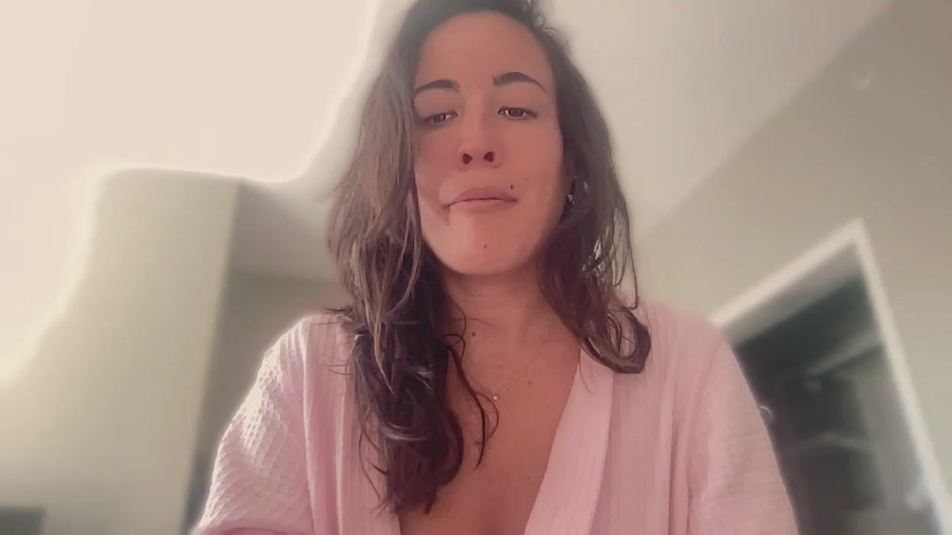 Gallery image thumbnail from olivia_virgo's myfreecams stream on, 12/08/2022, 16:35 image 2 of 20