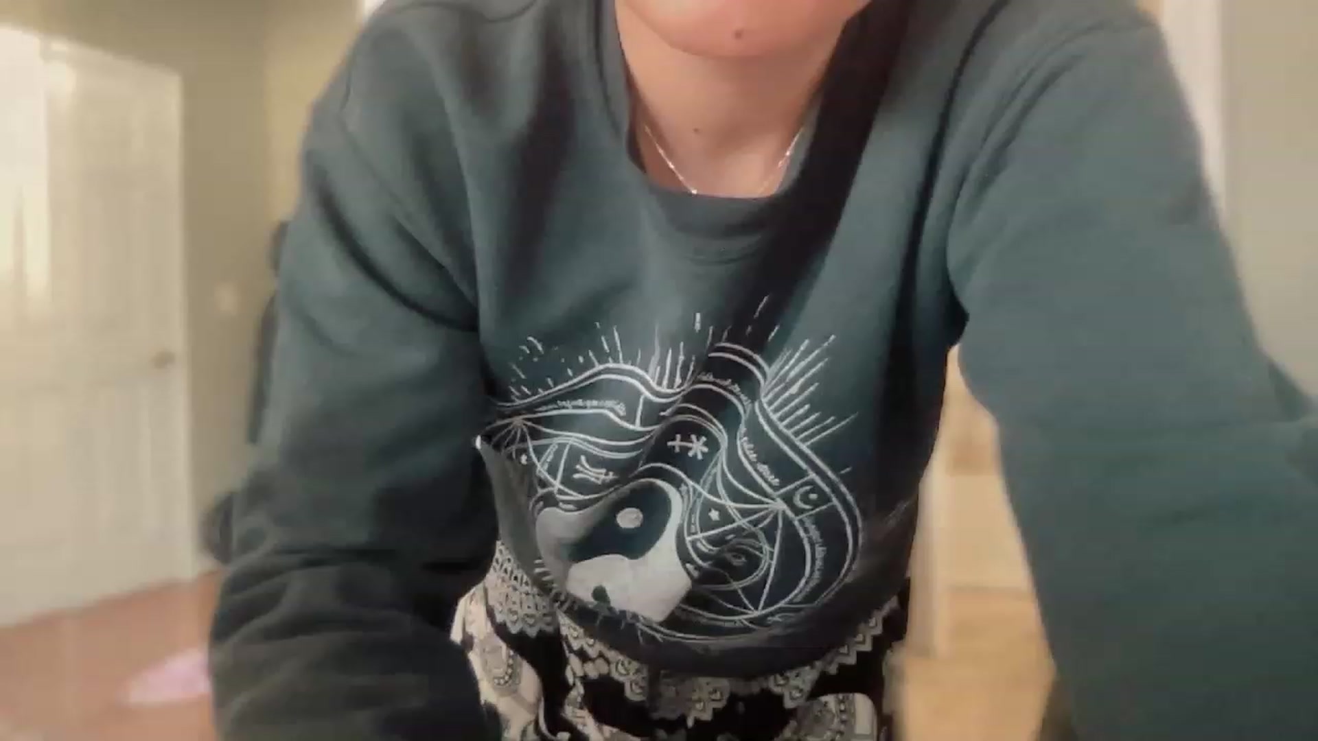 Gallery image thumbnail from olivia_virgo's myfreecams stream on, 12/19/2022, 17:47 image 9 of 20