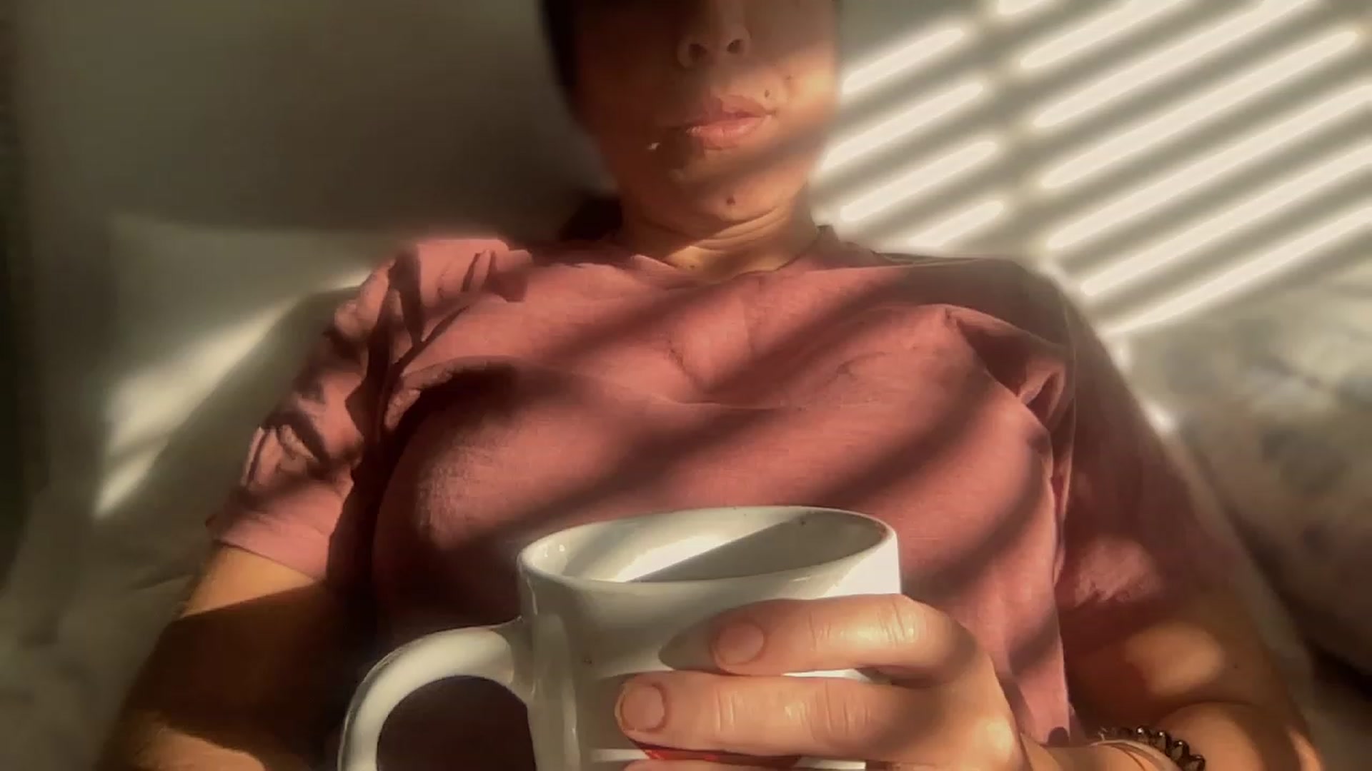 Gallery image thumbnail from olivia_virgo's myfreecams stream on, 12/21/2022, 15:28 image 4 of 20