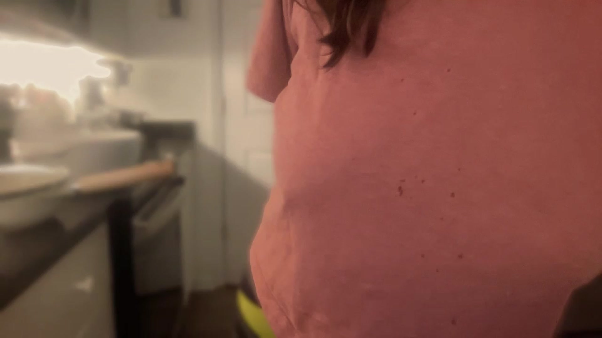 Gallery image thumbnail from olivia_virgo's myfreecams stream on, 12/21/2022, 20:45 image 1 of 20