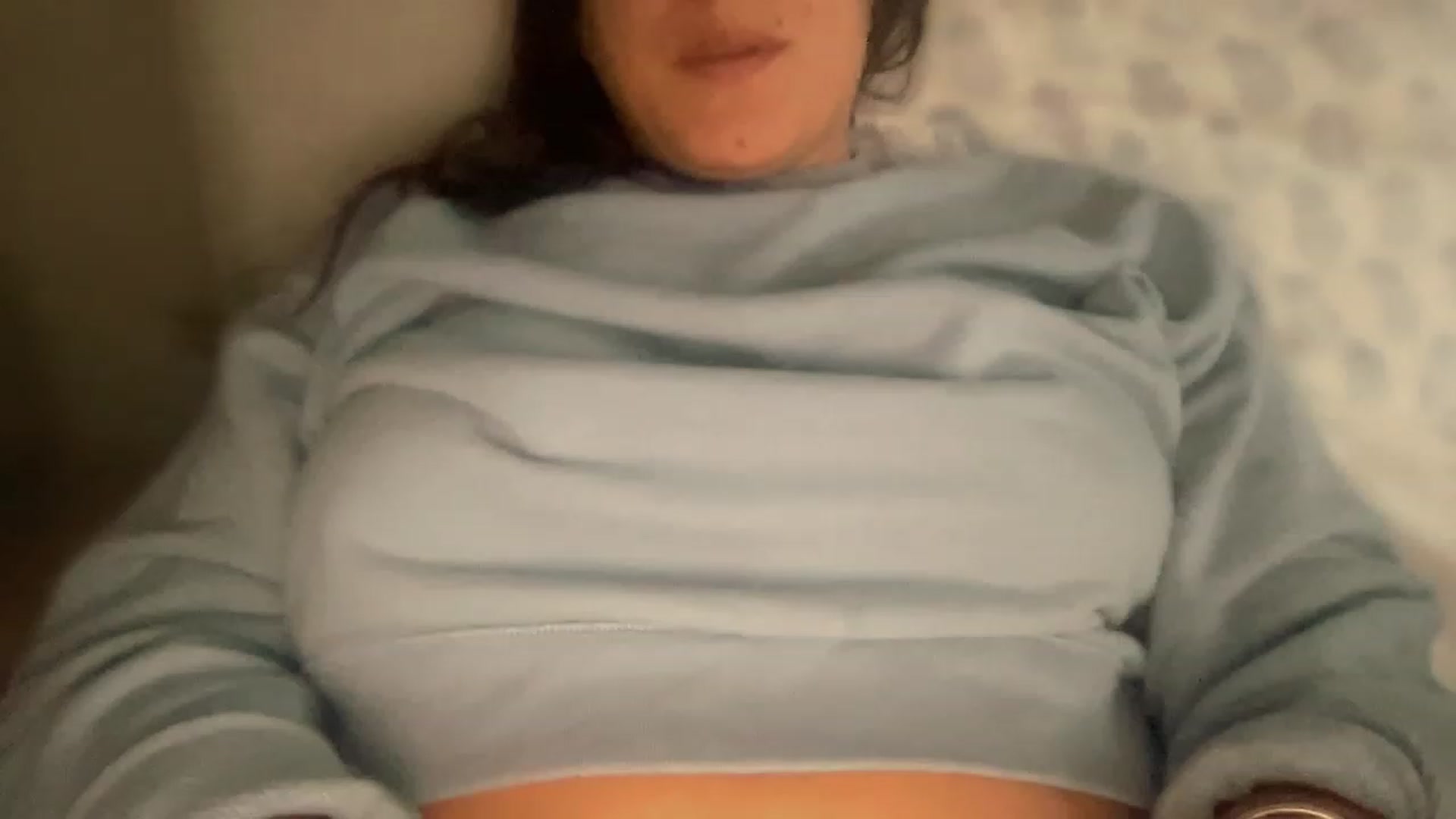 Gallery image thumbnail from olivia_virgo's myfreecams stream on, 12/22/2022, 17:14 image 13 of 20
