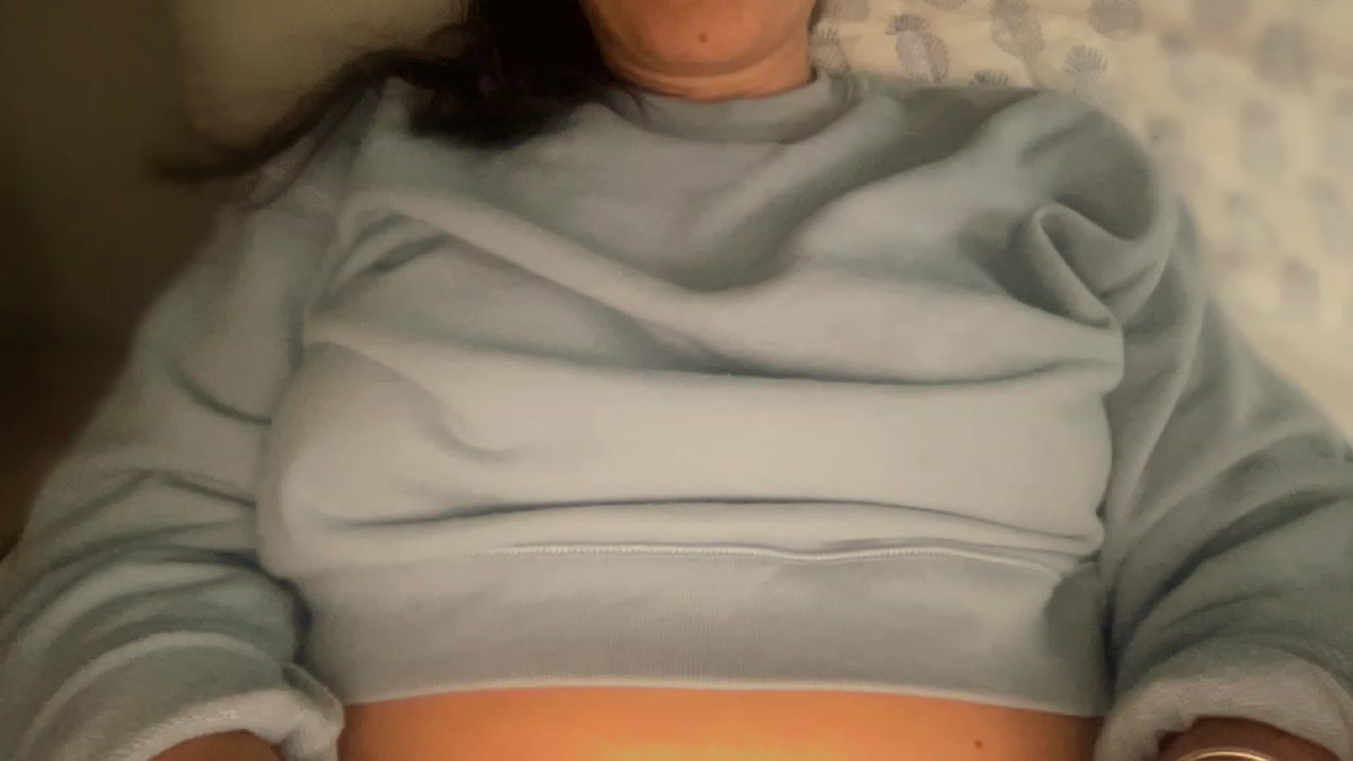 Gallery image thumbnail from olivia_virgo's myfreecams stream on, 12/22/2022, 17:14 image 8 of 20