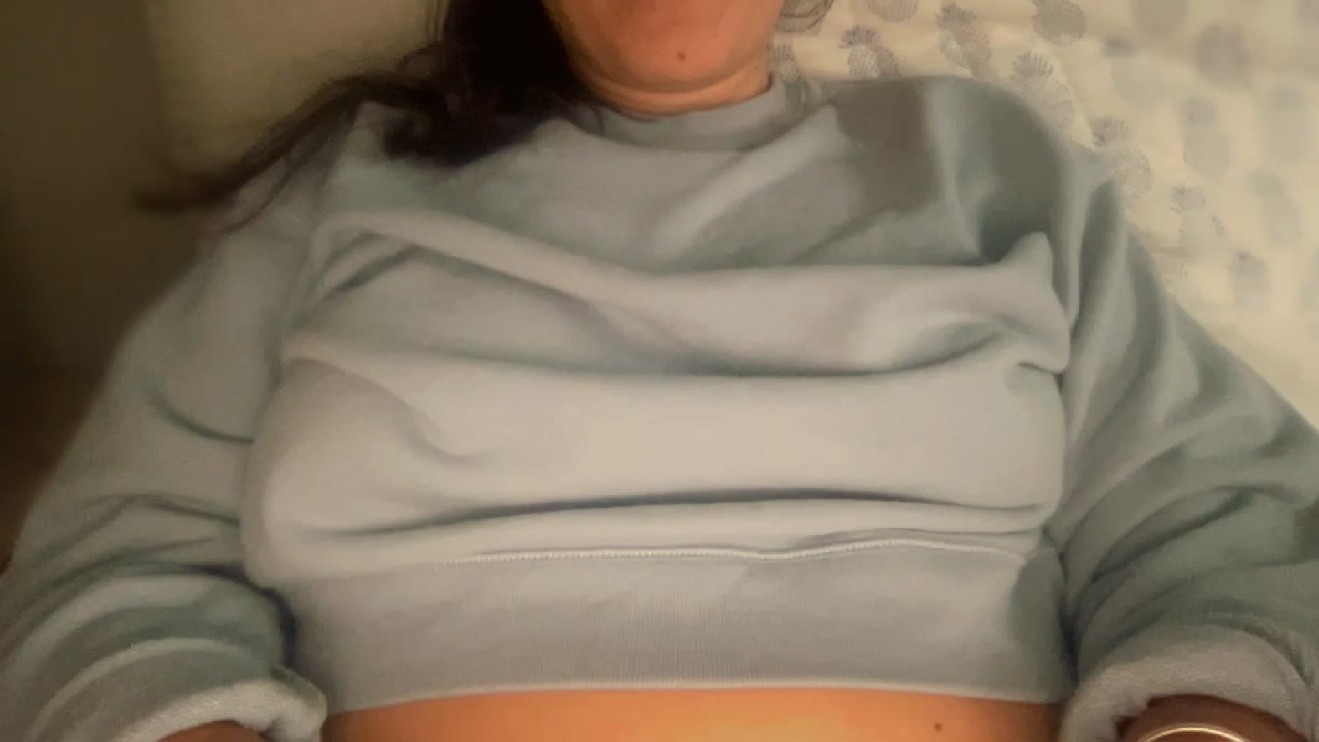 Gallery image thumbnail from olivia_virgo's myfreecams stream on, 12/22/2022, 17:14 image 5 of 20