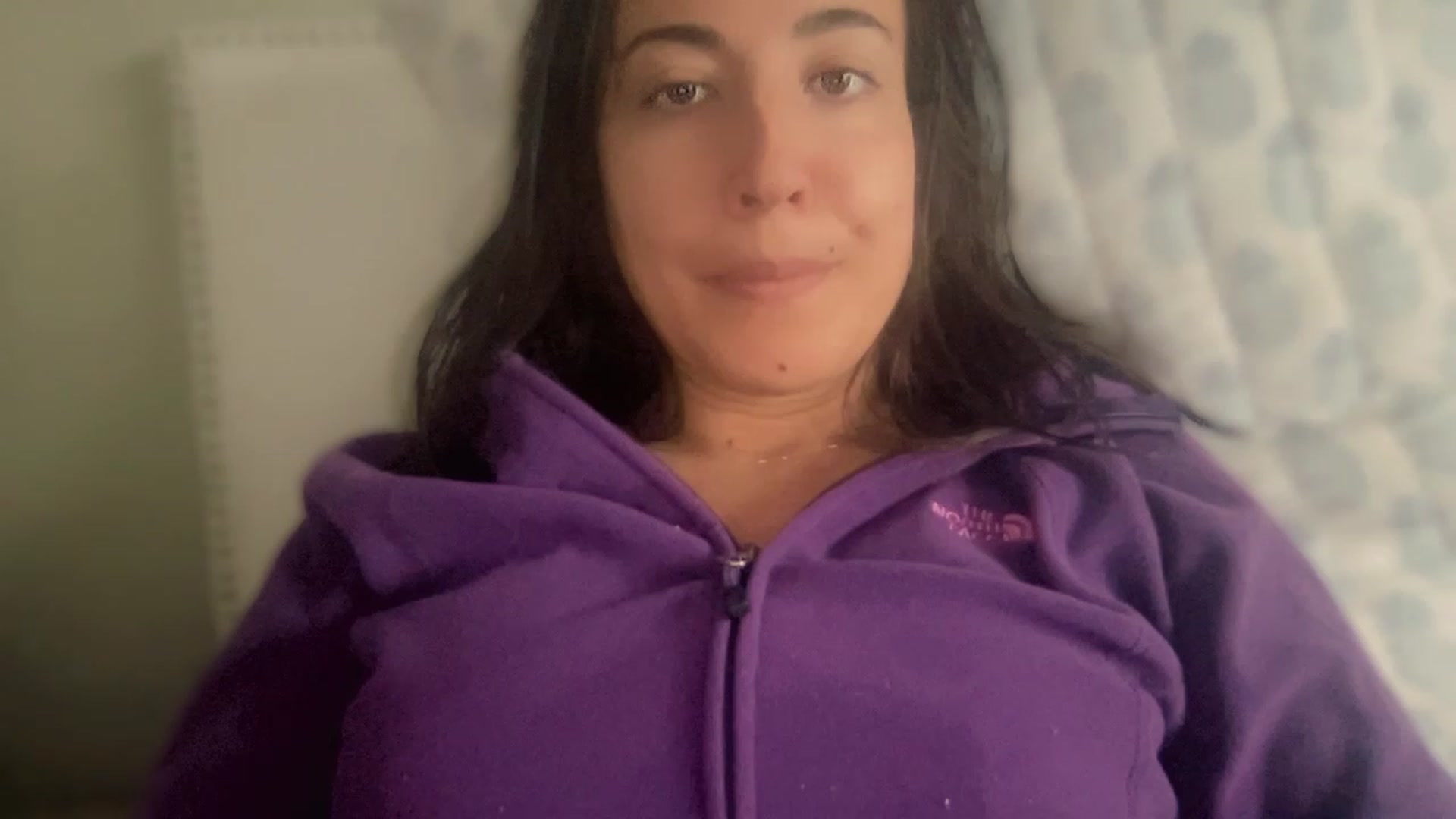 Gallery image thumbnail from olivia_virgo's myfreecams stream on, 12/22/2022, 18:35 image 20 of 20