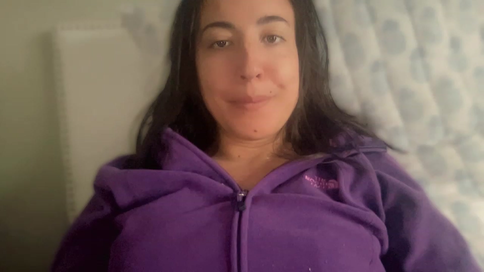 Gallery image thumbnail from olivia_virgo's myfreecams stream on, 12/22/2022, 19:30 image 1 of 20