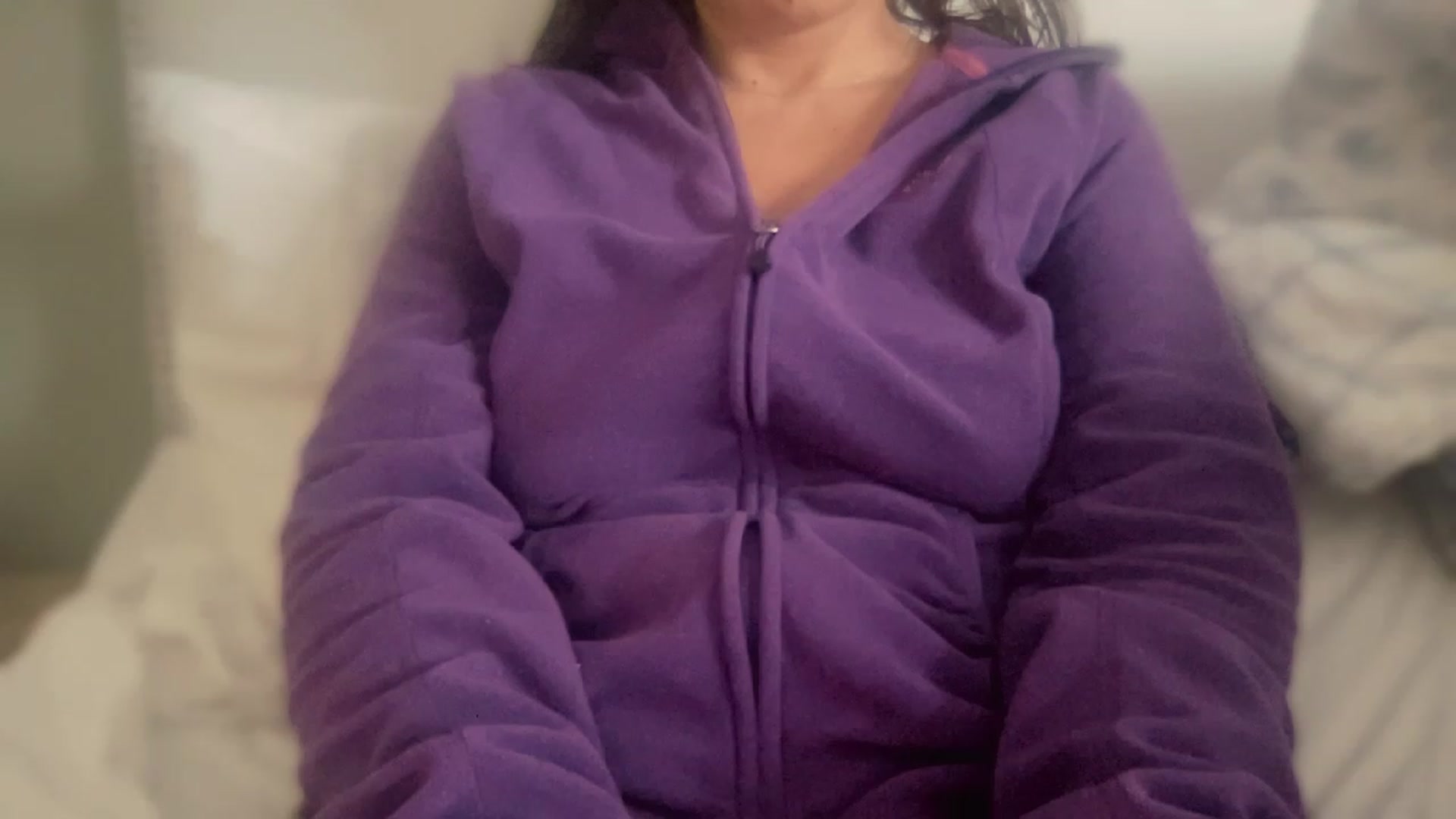 Gallery image thumbnail from olivia_virgo's myfreecams stream on, 12/23/2022, 15:42 image 18 of 20