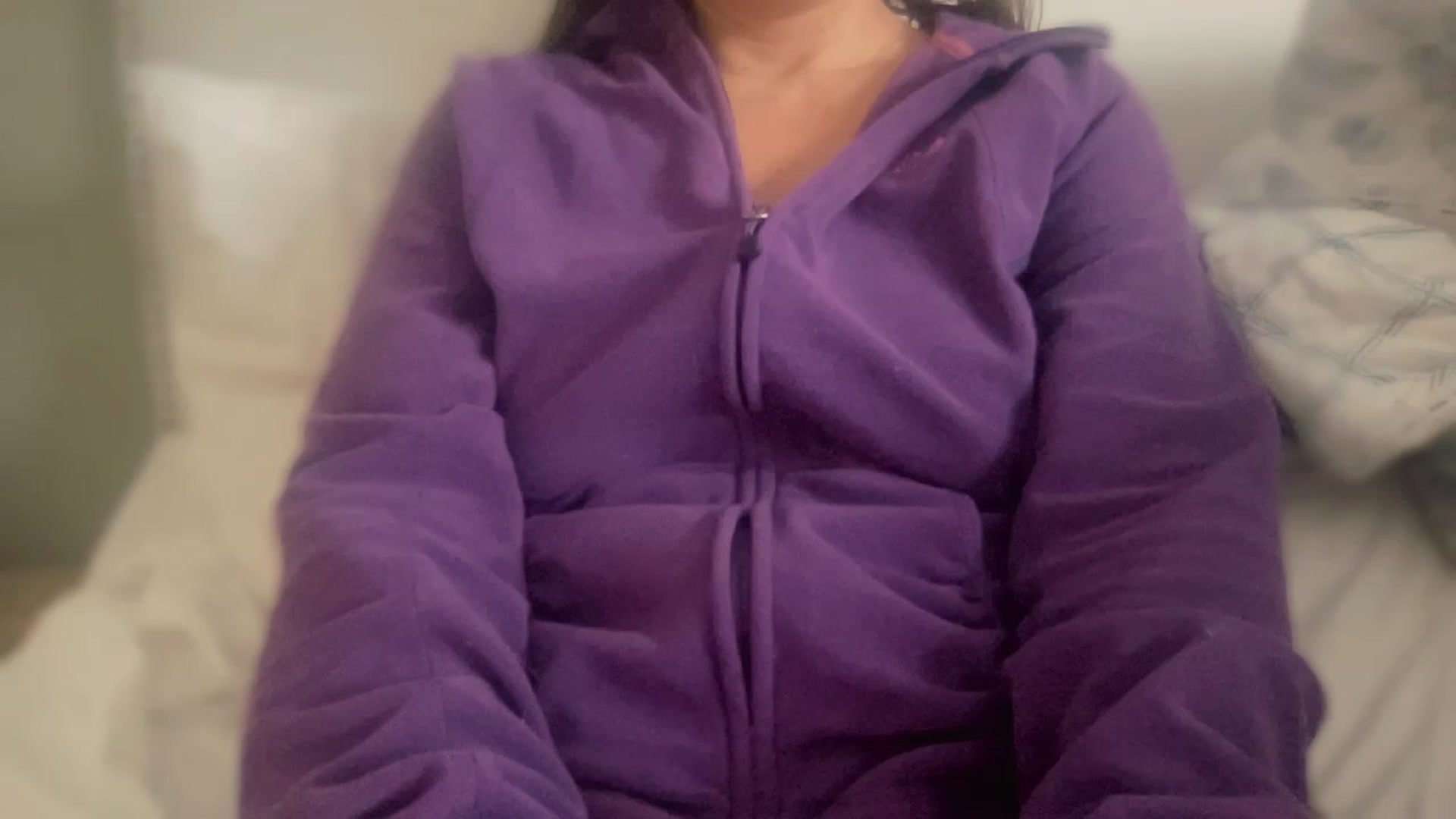 Gallery image thumbnail from olivia_virgo's myfreecams stream on, 12/23/2022, 15:42 image 15 of 20