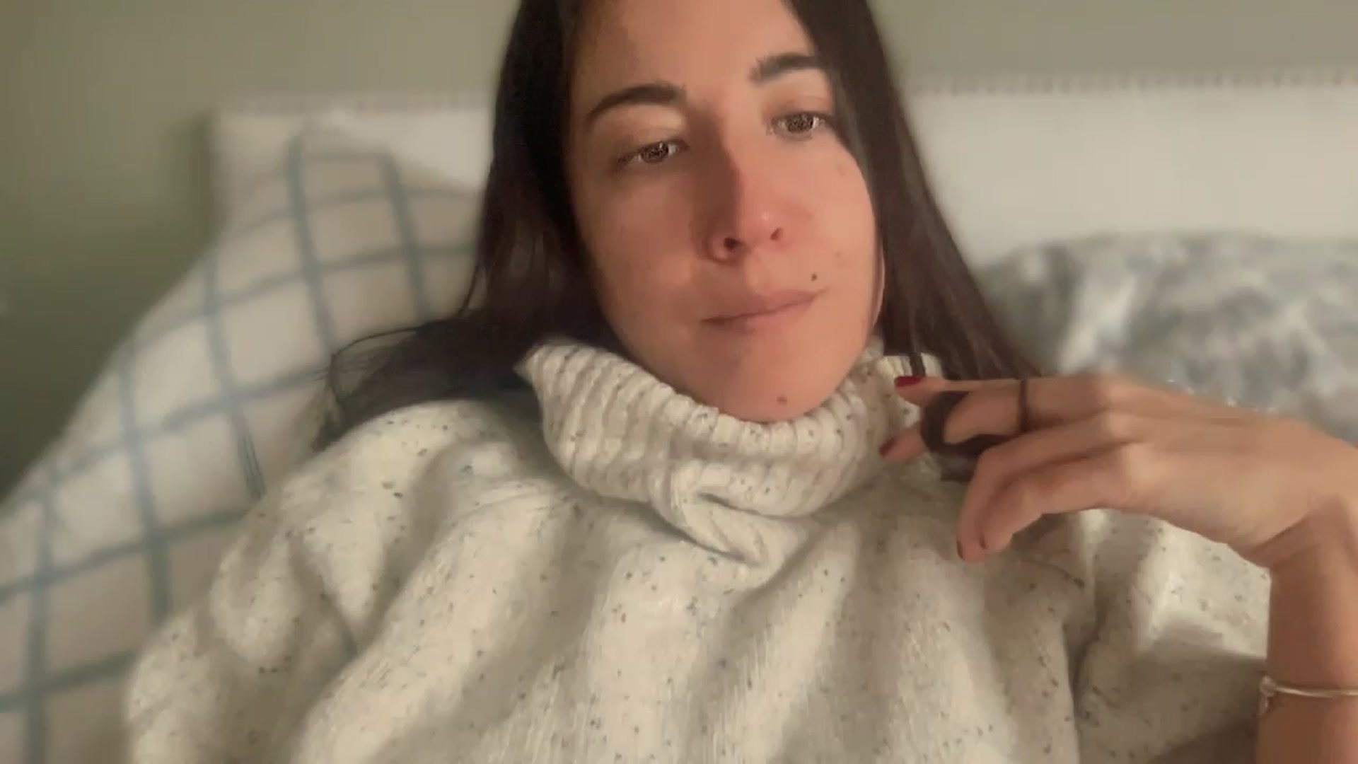Gallery image thumbnail from olivia_virgo's myfreecams stream on, 01/31/2023, 15:04 image 17 of 20