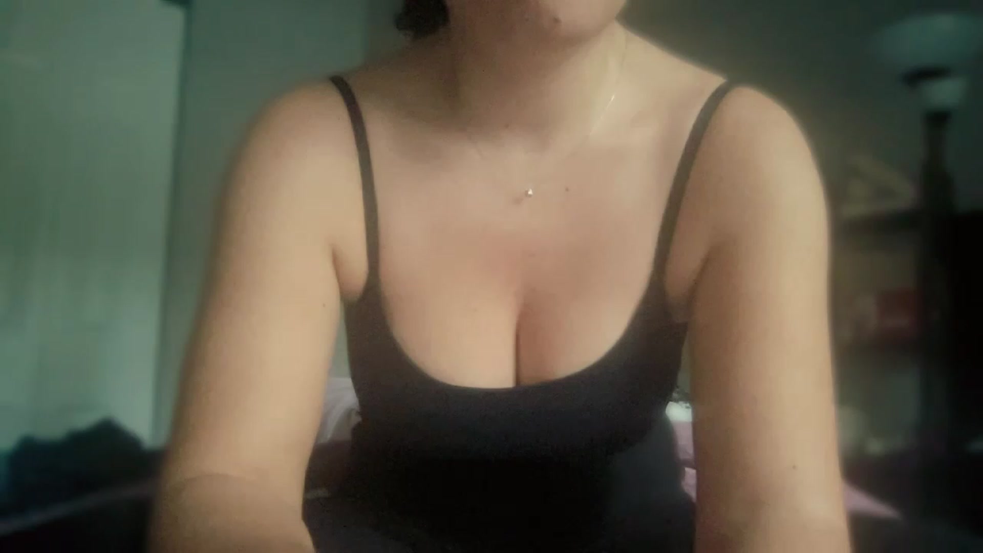 Gallery image thumbnail from olivia_virgo's myfreecams stream on, 02/18/2023, 17:53 image 15 of 20