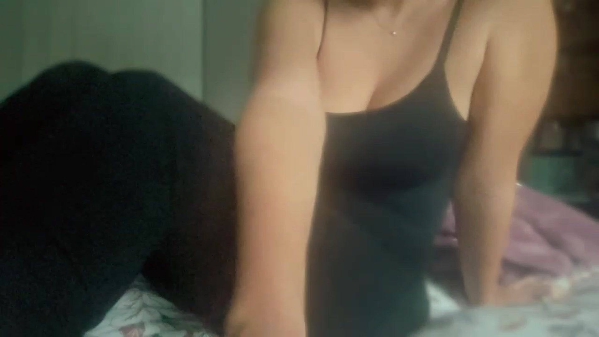 Gallery image thumbnail from olivia_virgo's myfreecams stream on, 02/18/2023, 17:53 image 12 of 20