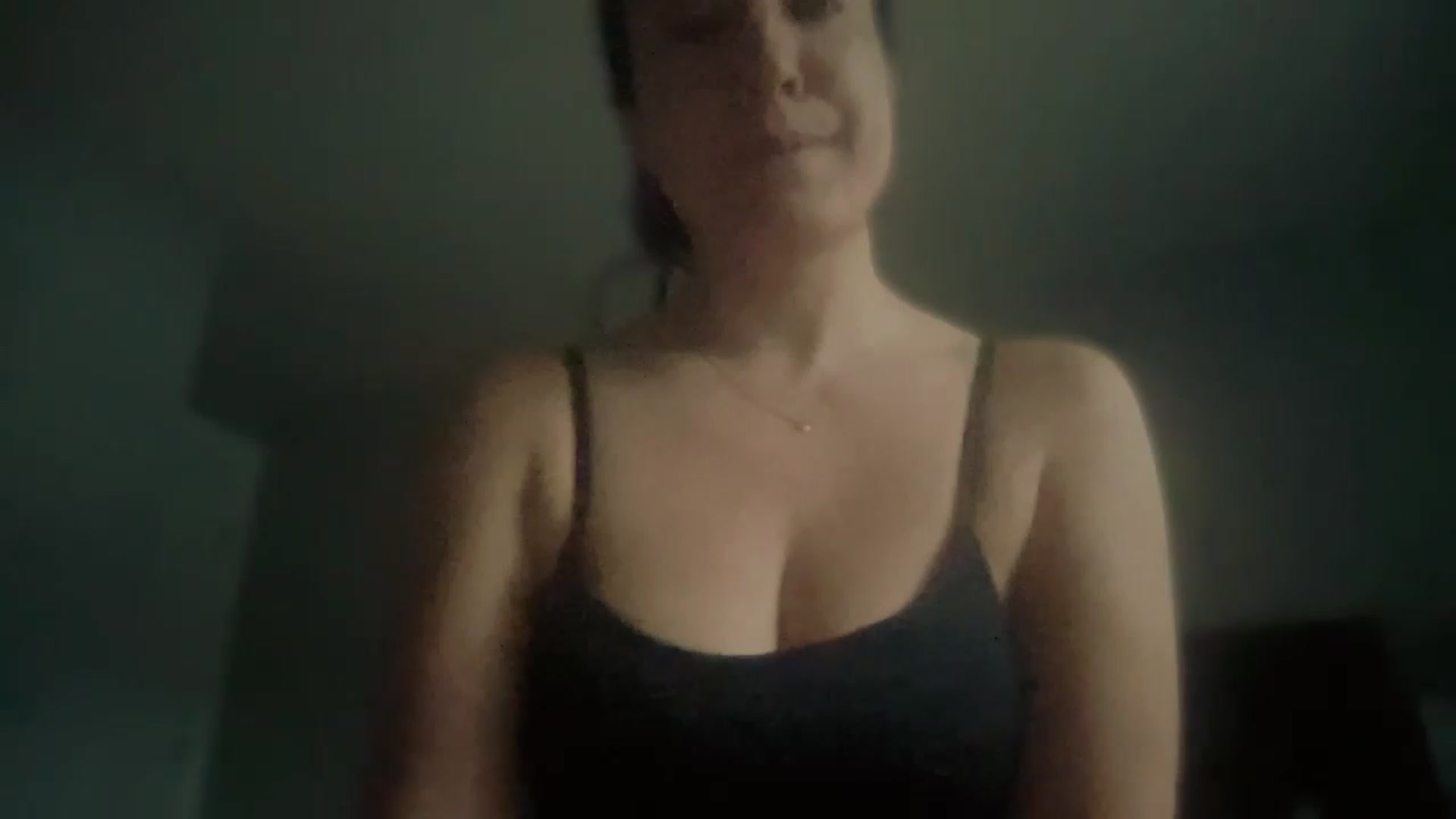 Gallery image thumbnail from olivia_virgo's myfreecams stream on, 02/18/2023, 17:53 image 4 of 20