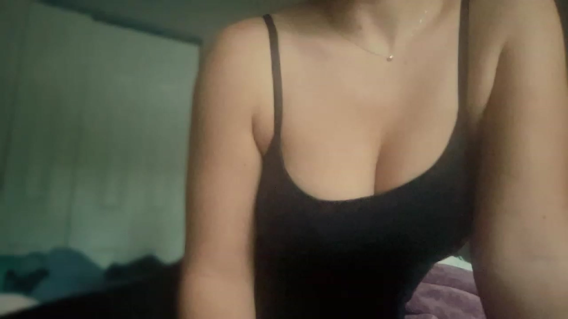 Gallery image thumbnail from olivia_virgo's myfreecams stream on, 02/18/2023, 17:53 image 10 of 20