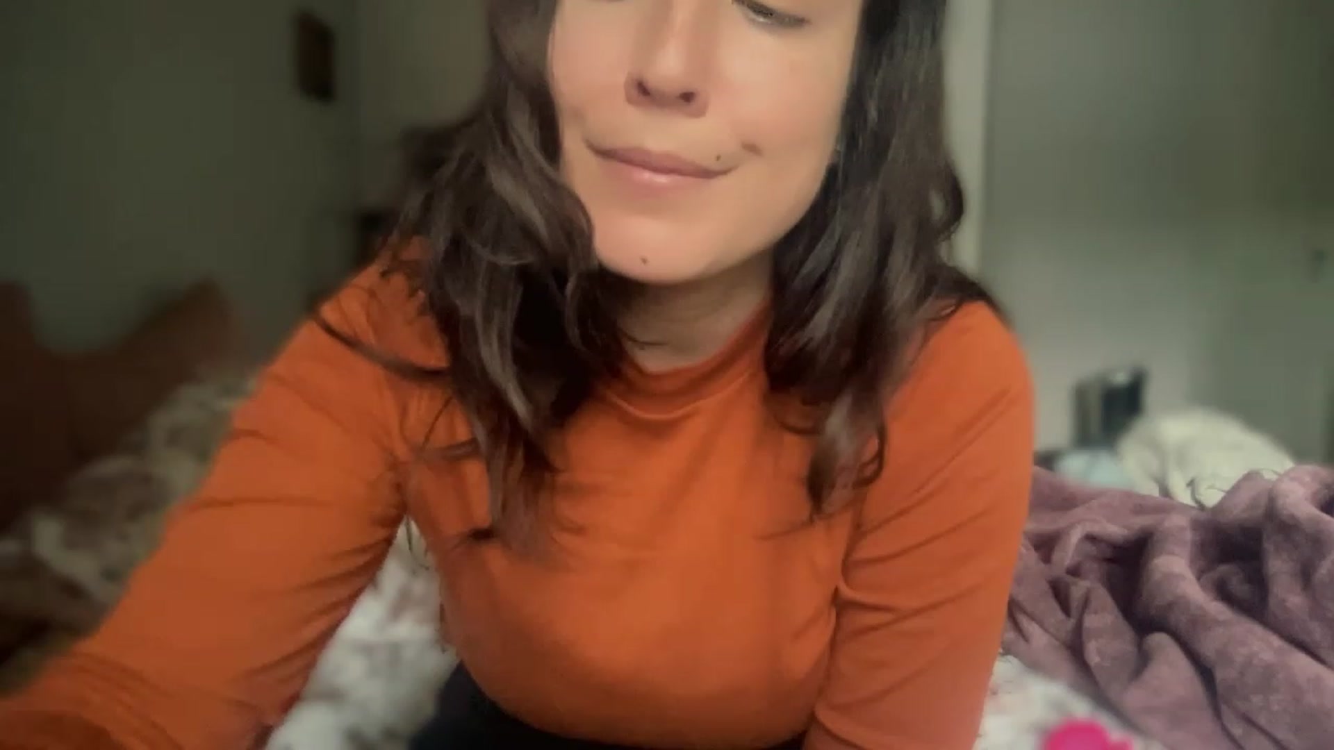 Gallery image thumbnail from olivia_virgo's myfreecams stream on, 02/19/2023, 20:37 image 20 of 20