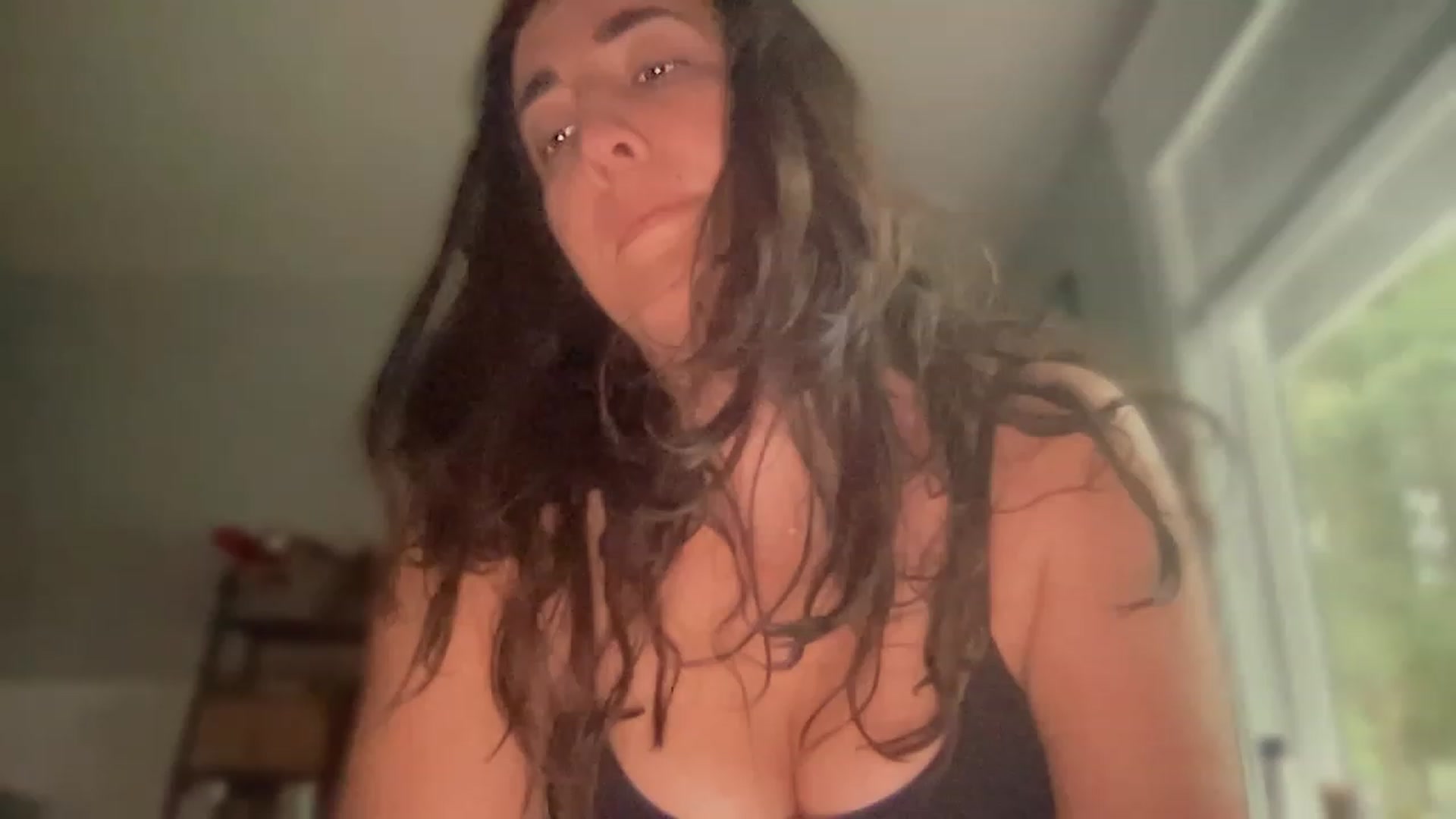 Gallery image thumbnail from olivia_virgo's myfreecams stream on, 02/19/2023, 23:06 image 13 of 20