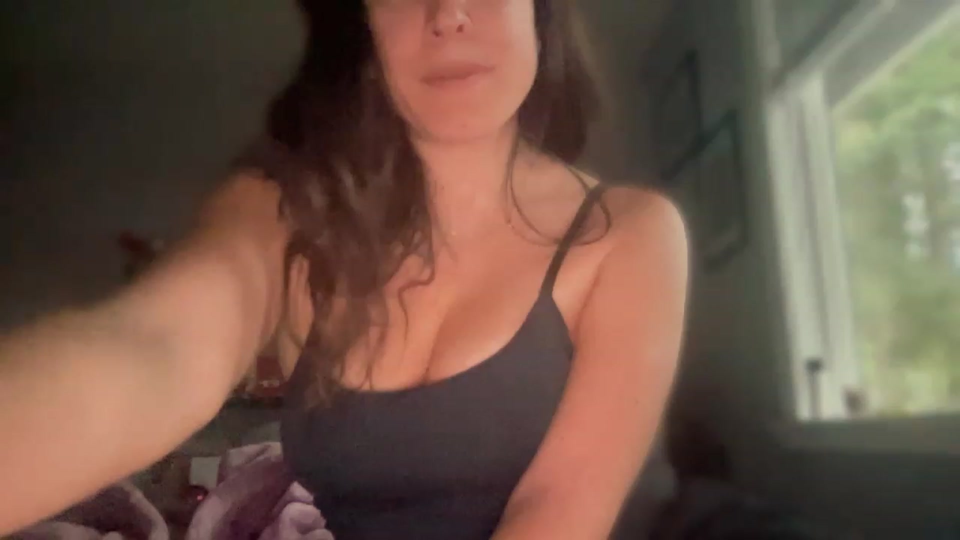 Gallery image thumbnail from olivia_virgo's myfreecams stream on, 02/19/2023, 23:06 image 16 of 20