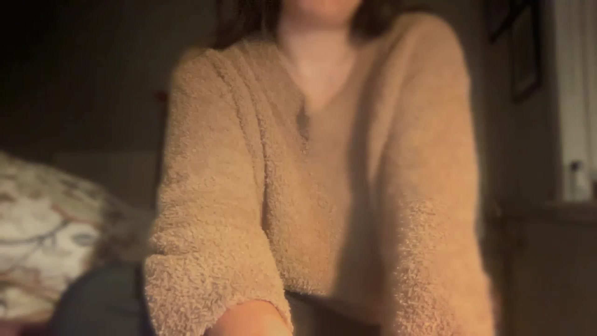 Gallery image thumbnail from olivia_virgo's myfreecams stream on, 02/20/2023, 15:50 image 7 of 20