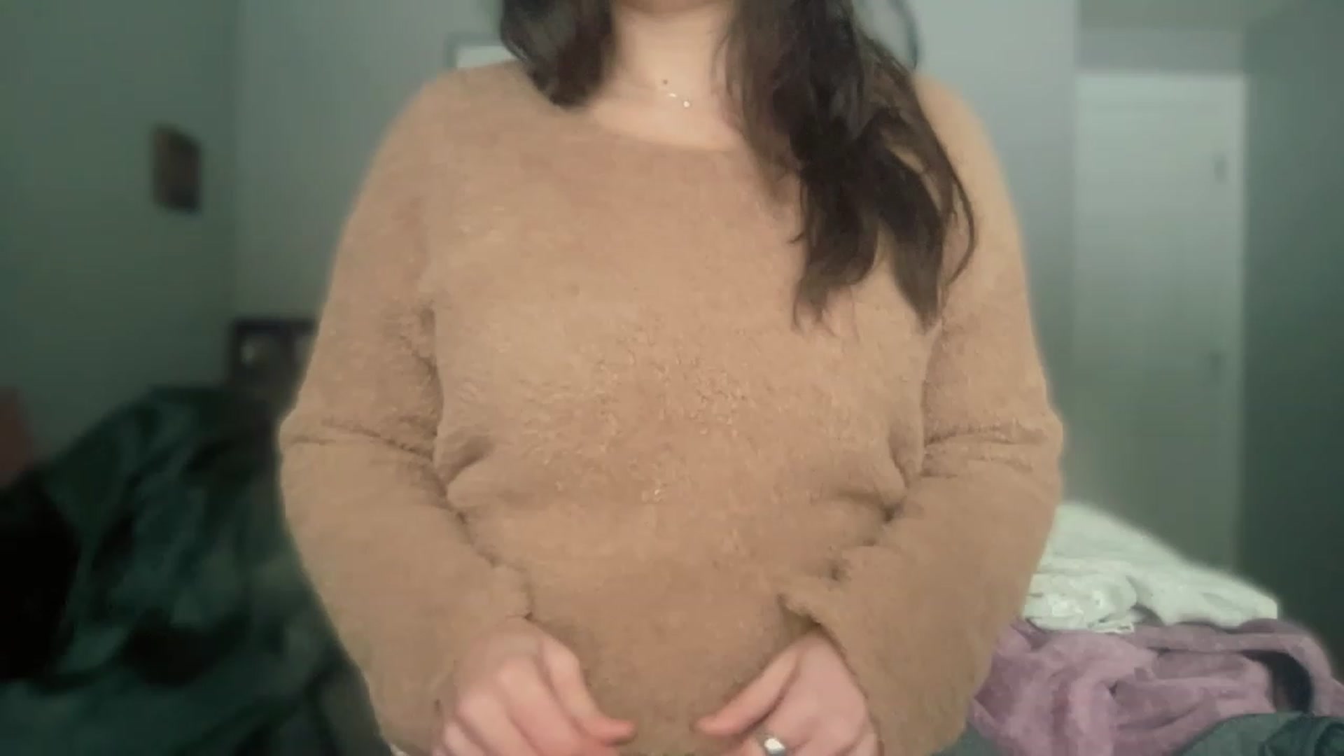 Gallery image thumbnail from olivia_virgo's myfreecams stream on, 02/22/2023, 17:01 image 5 of 20
