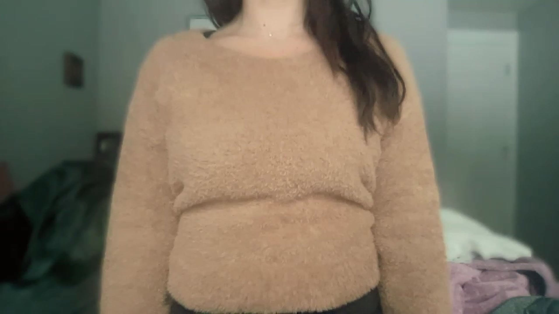 Gallery image thumbnail from olivia_virgo's myfreecams stream on, 02/22/2023, 17:01 image 3 of 20