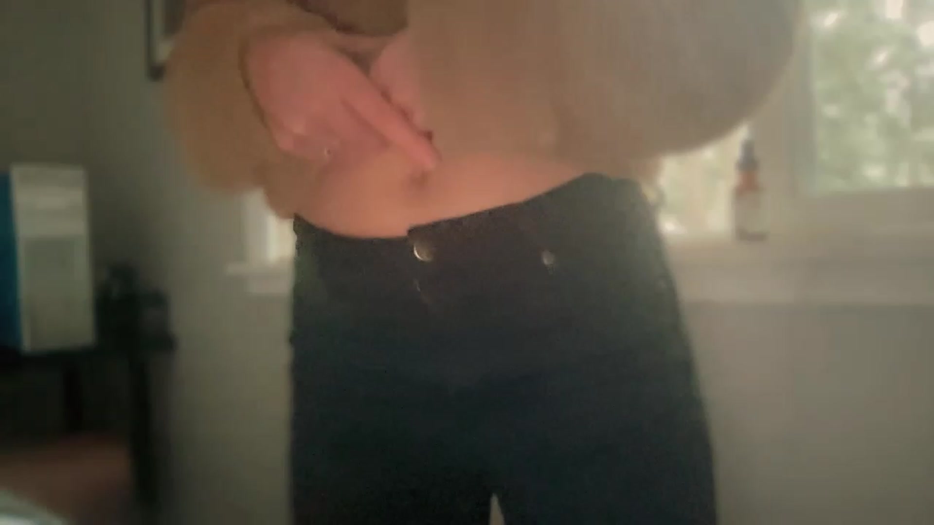Gallery image thumbnail from olivia_virgo's myfreecams stream on, 02/22/2023, 17:01 image 12 of 20