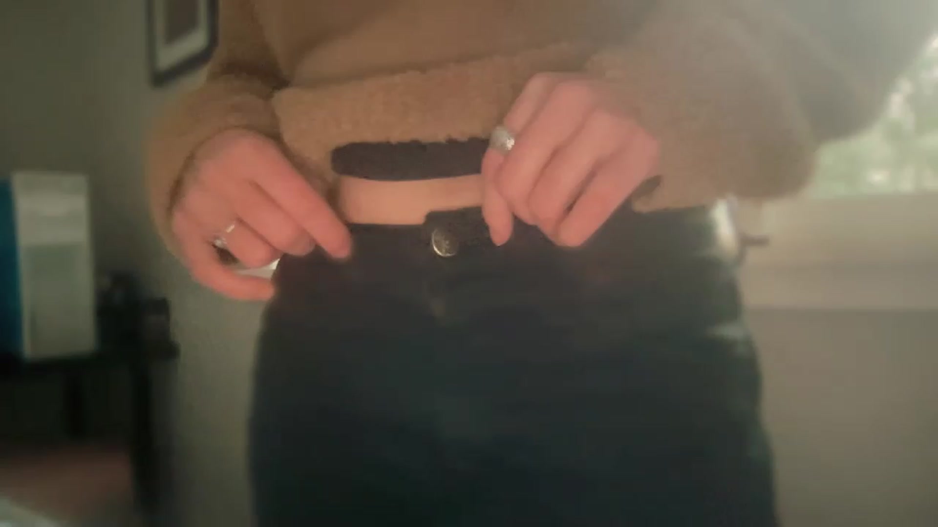 Gallery image thumbnail from olivia_virgo's myfreecams stream on, 02/22/2023, 17:01 image 7 of 20