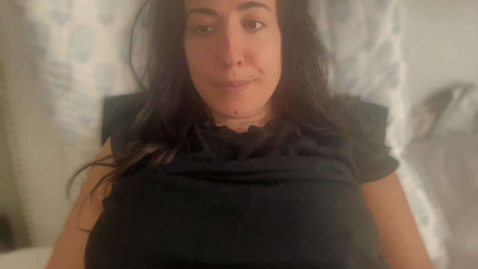 Gallery image thumbnail from olivia_virgo's myfreecams stream on, 02/25/2023, 18:19 image 9 of 20