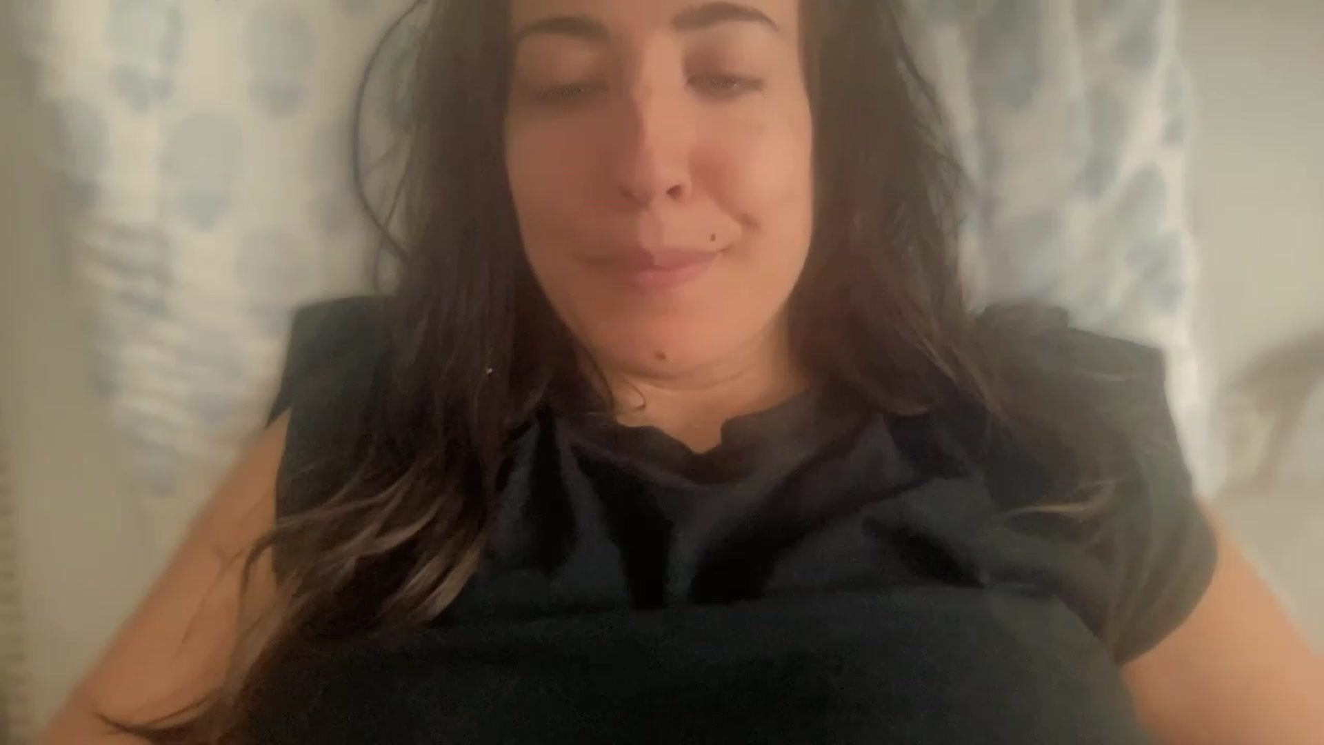 Gallery image thumbnail from olivia_virgo's myfreecams stream on, 02/25/2023, 18:19 image 5 of 20