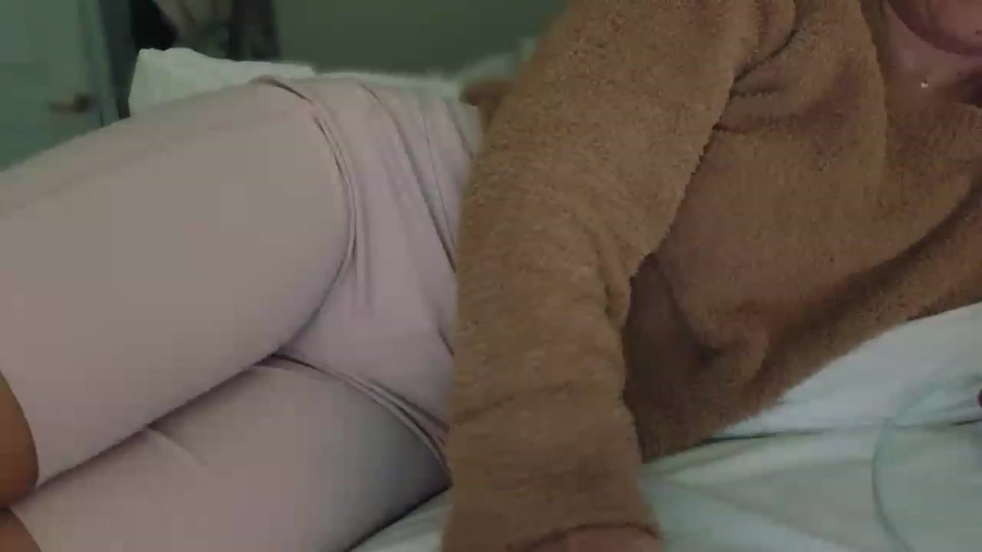 Gallery image thumbnail from olivia_virgo's myfreecams stream on, 02/27/2023, 02:00 image 16 of 20