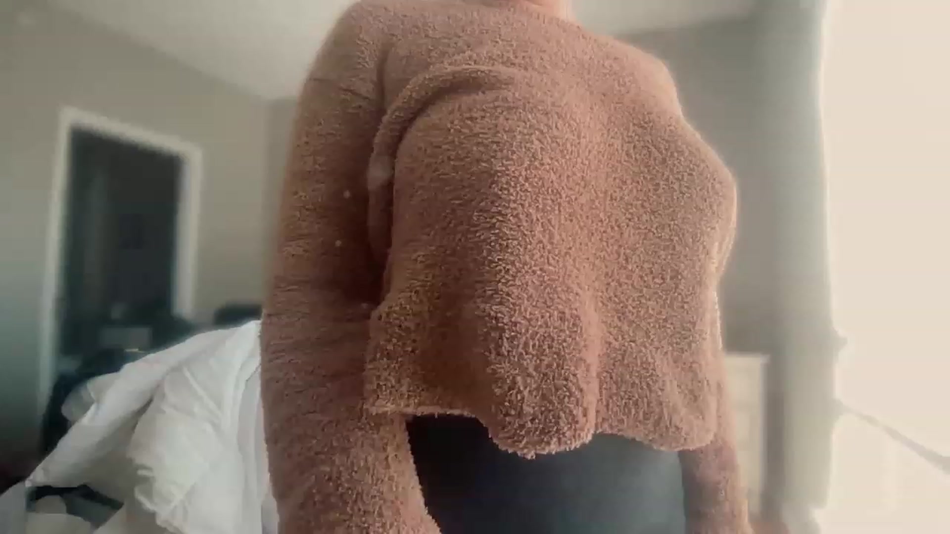 Gallery image thumbnail from olivia_virgo's myfreecams stream on, 03/09/2023, 15:44 image 15 of 20