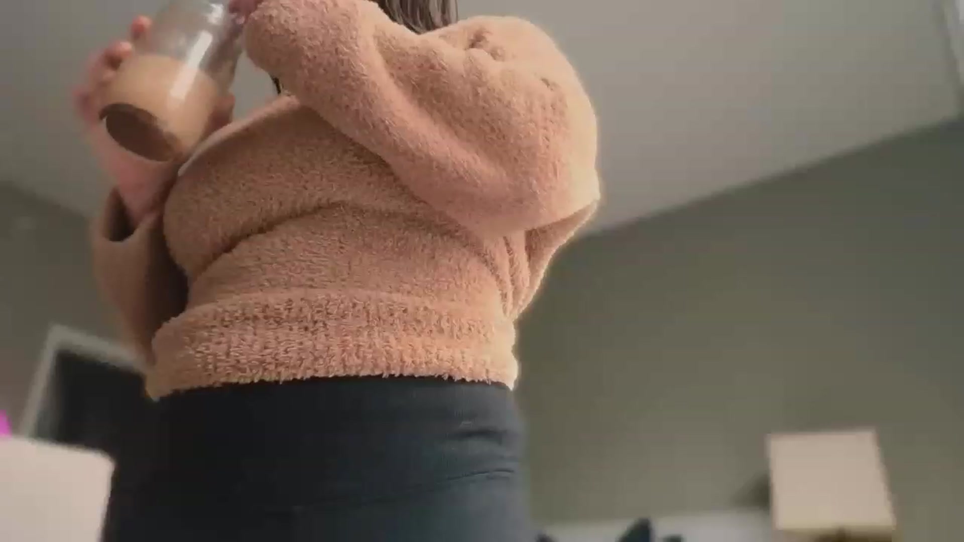 Gallery image thumbnail from olivia_virgo's myfreecams stream on, 03/10/2023, 16:44 image 5 of 20