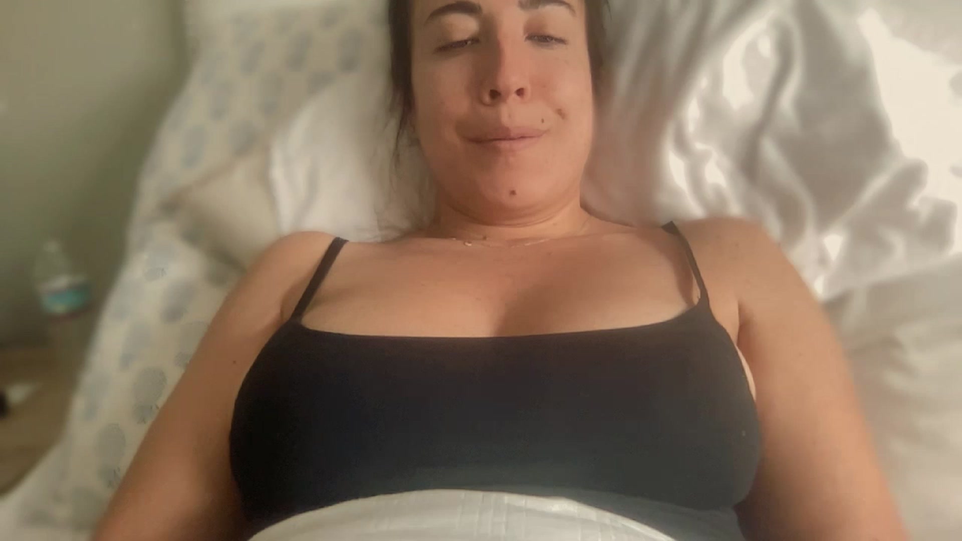 Gallery image thumbnail from olivia_virgo's myfreecams stream on, 03/11/2023, 14:28 image 11 of 20