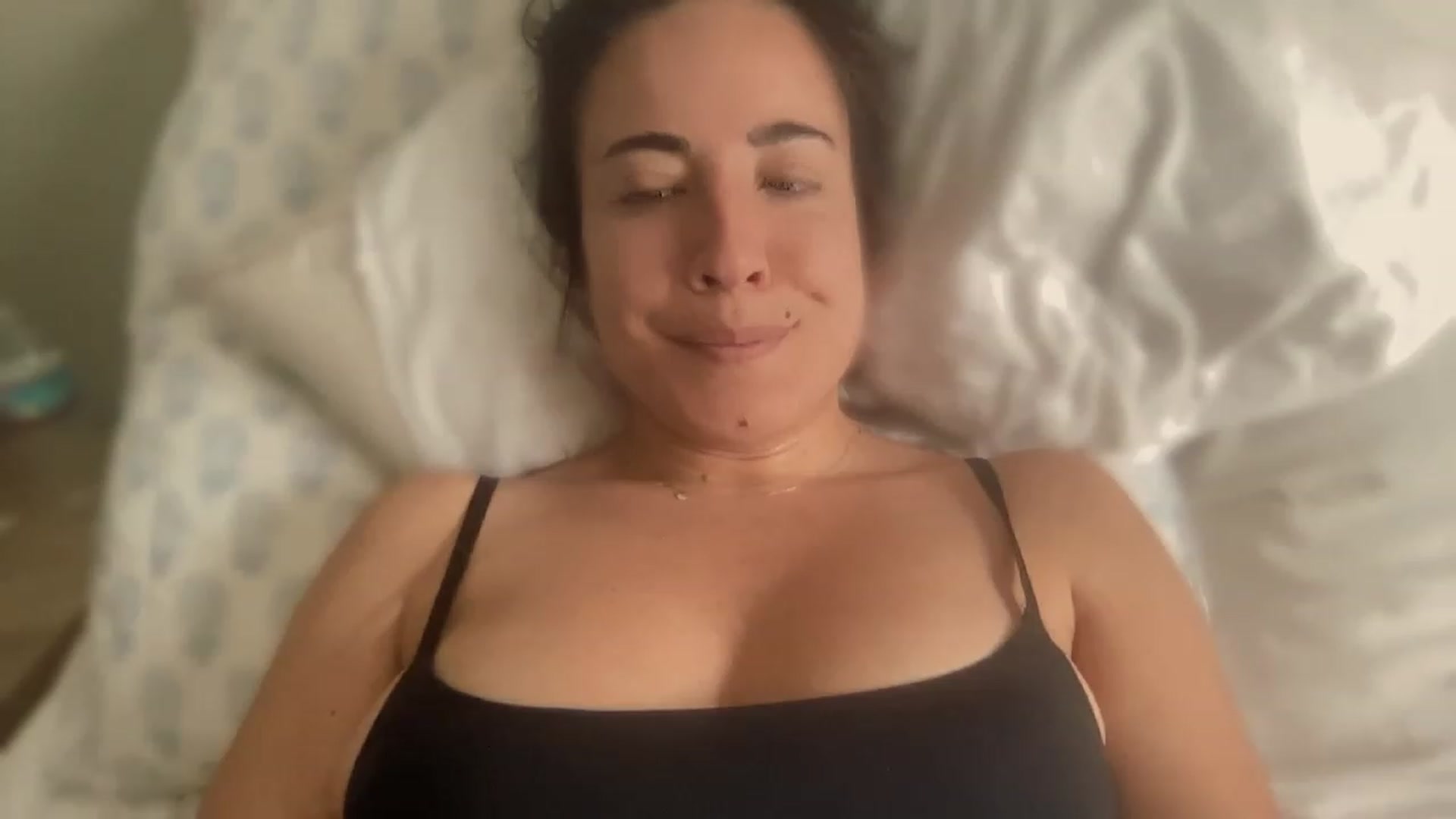 Gallery image thumbnail from olivia_virgo's myfreecams stream on, 03/11/2023, 14:28 image 14 of 20