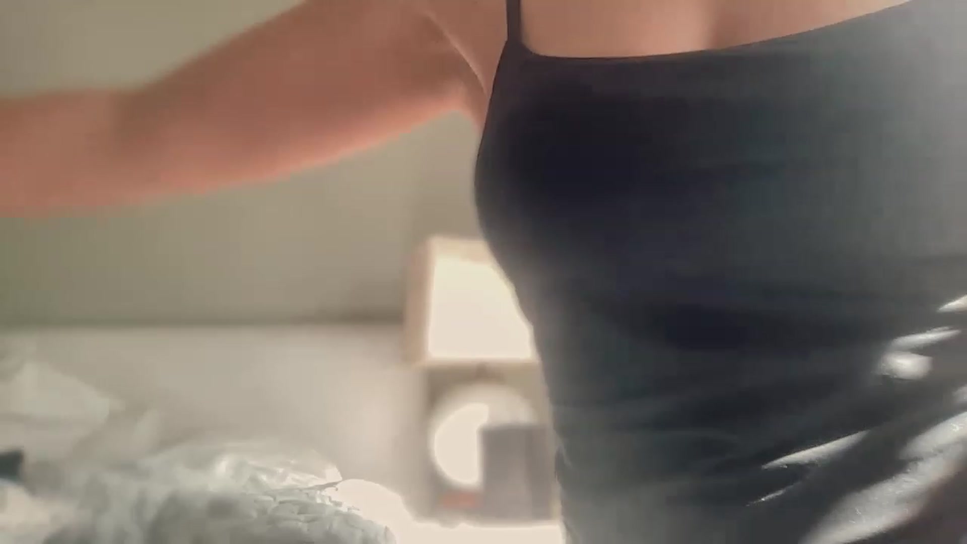 Gallery image thumbnail from olivia_virgo's myfreecams stream on, 03/11/2023, 15:34 image 6 of 20