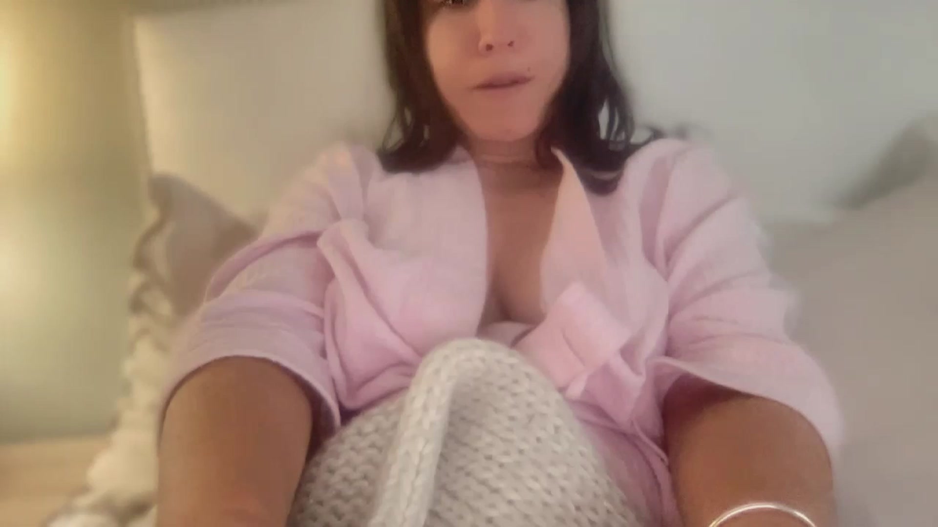 Gallery image thumbnail from olivia_virgo's myfreecams stream on, 03/13/2023, 15:06 image 1 of 20
