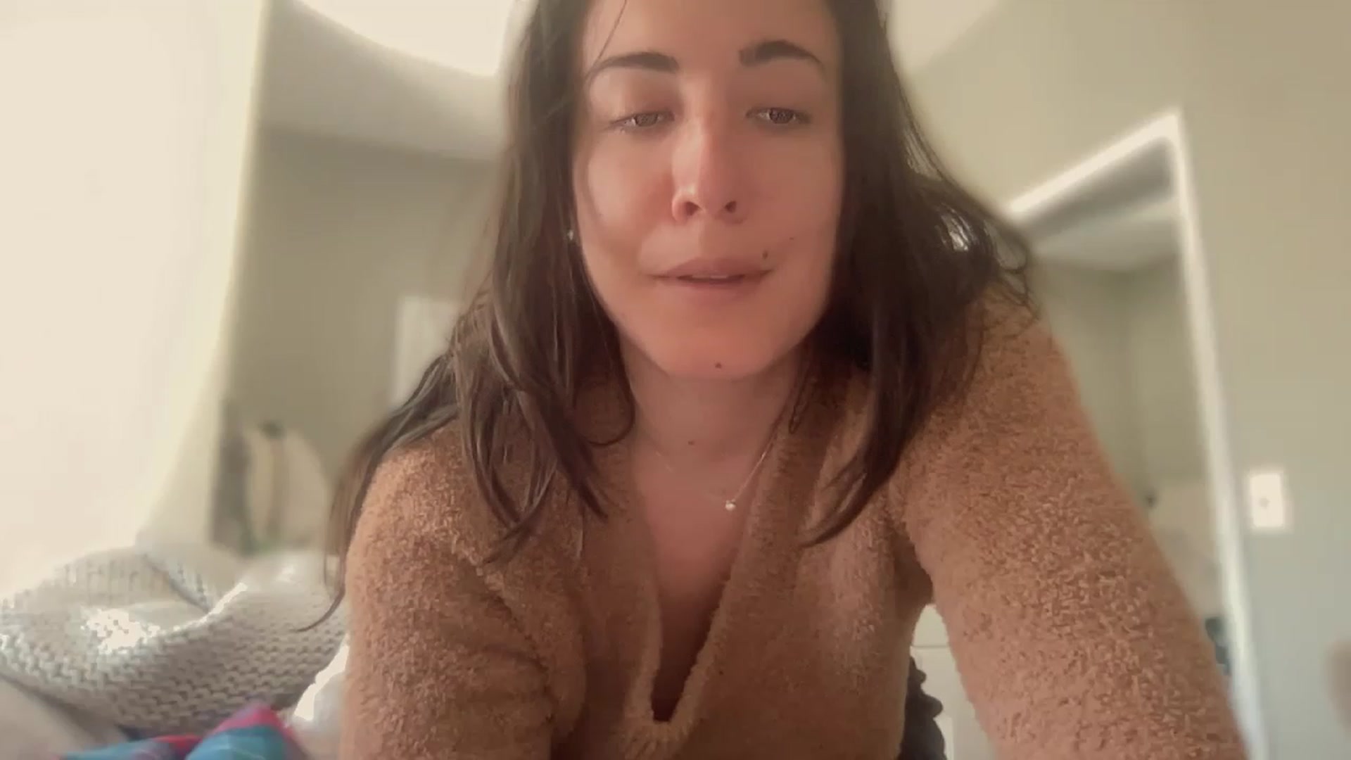 Gallery image thumbnail from olivia_virgo's myfreecams stream on, 03/14/2023, 17:52 image 3 of 20