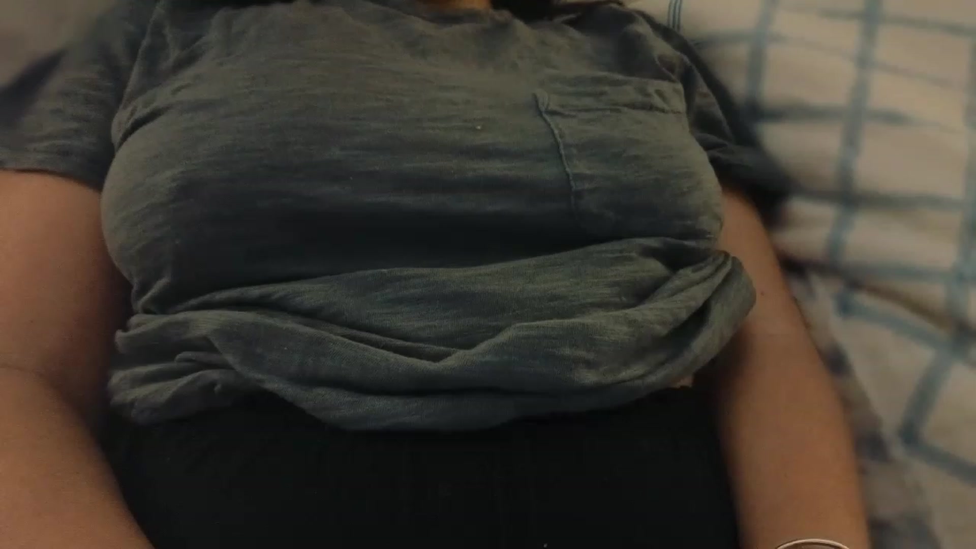 Gallery image thumbnail from olivia_virgo's myfreecams stream on, 03/15/2023, 02:28 image 14 of 20