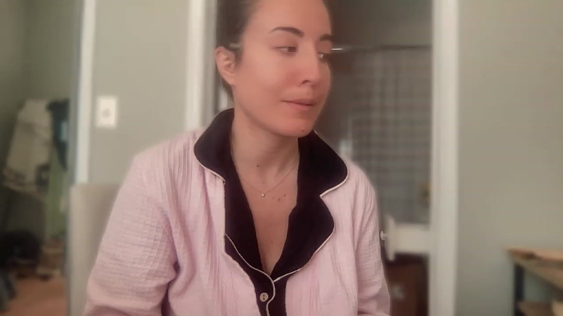 Gallery image thumbnail from olivia_virgo's myfreecams stream on, 03/15/2023, 17:27 image 1 of 20